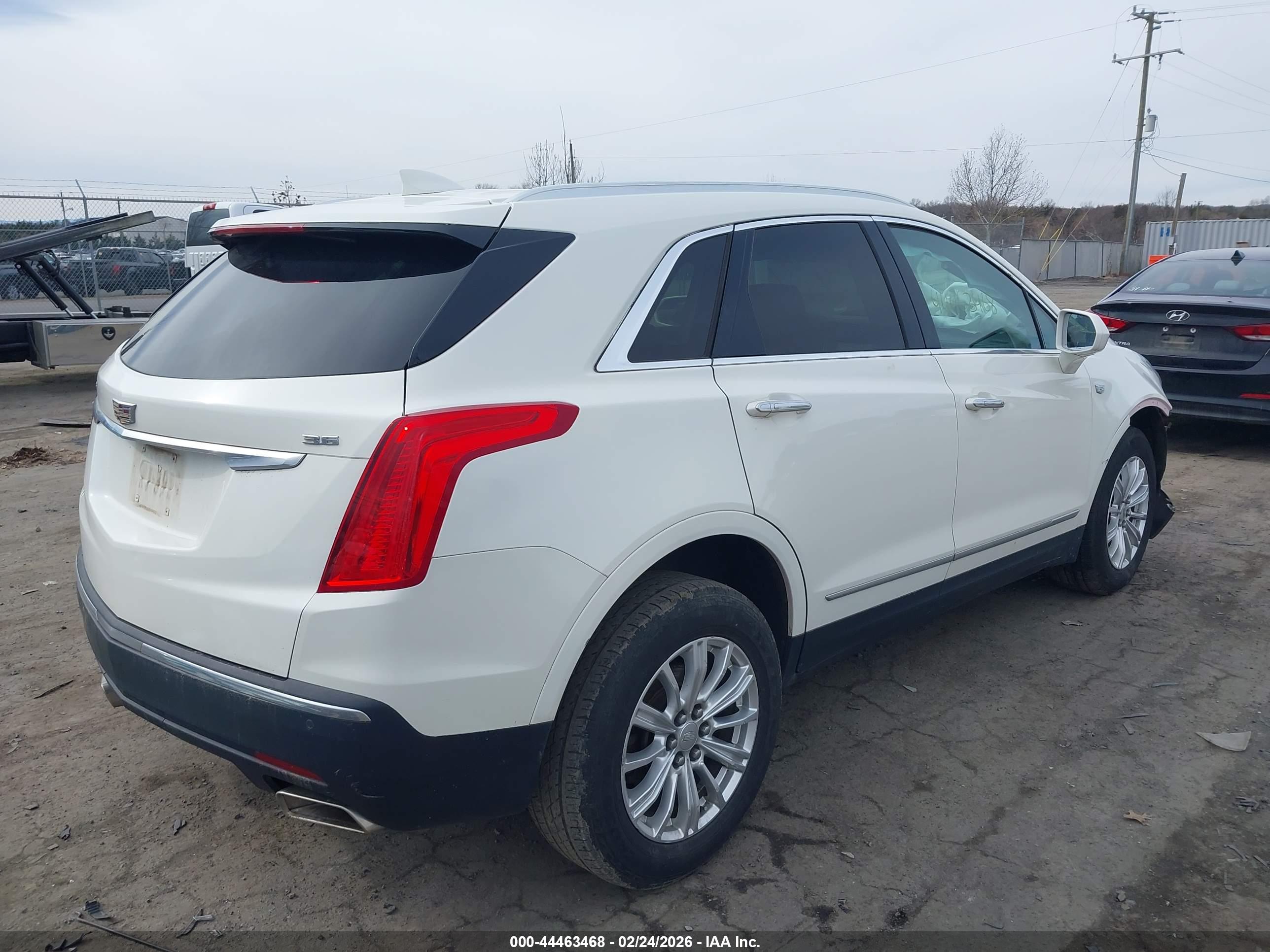 CADILLAC XT5 image 4