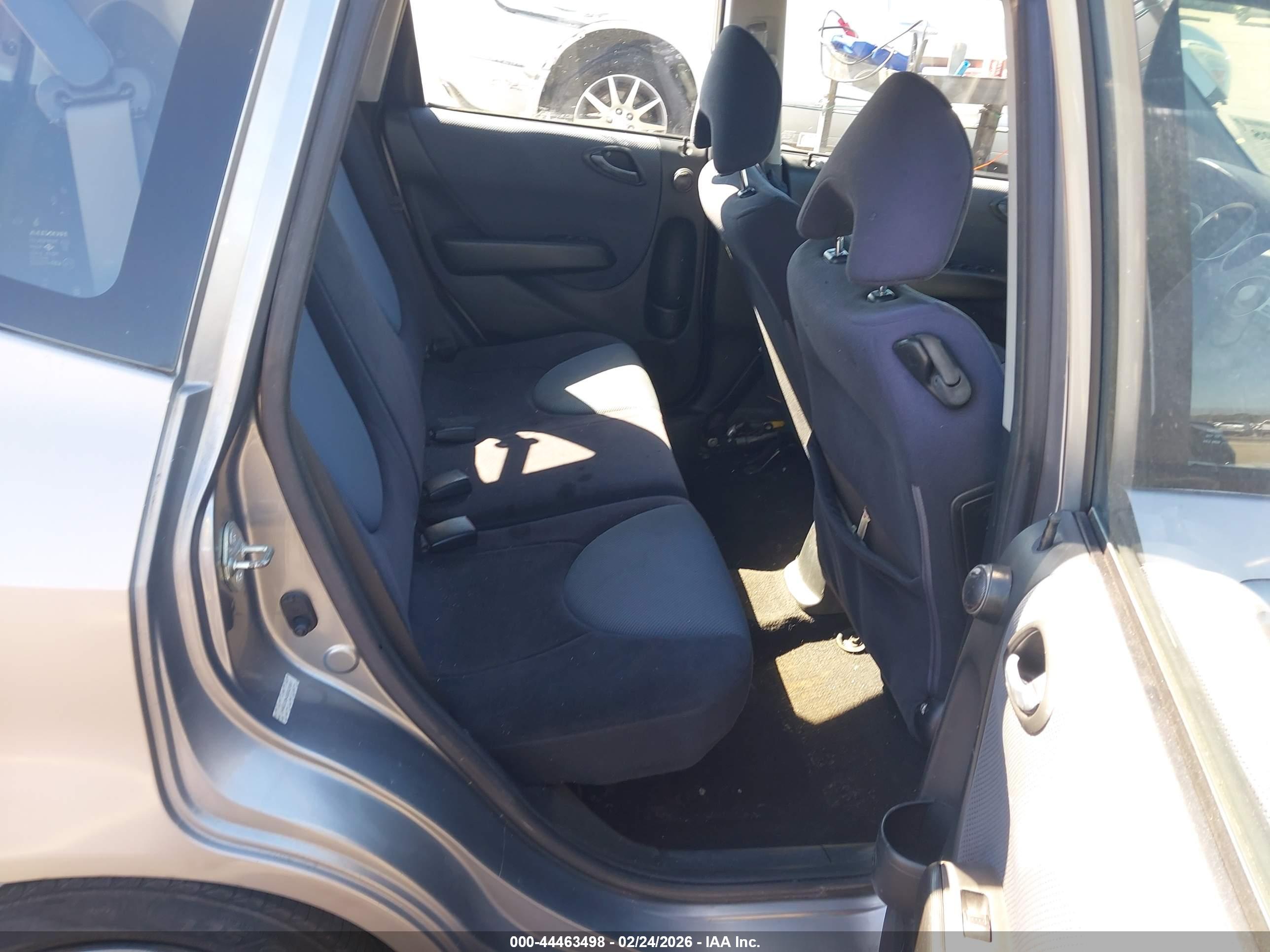 HONDA FIT image 8