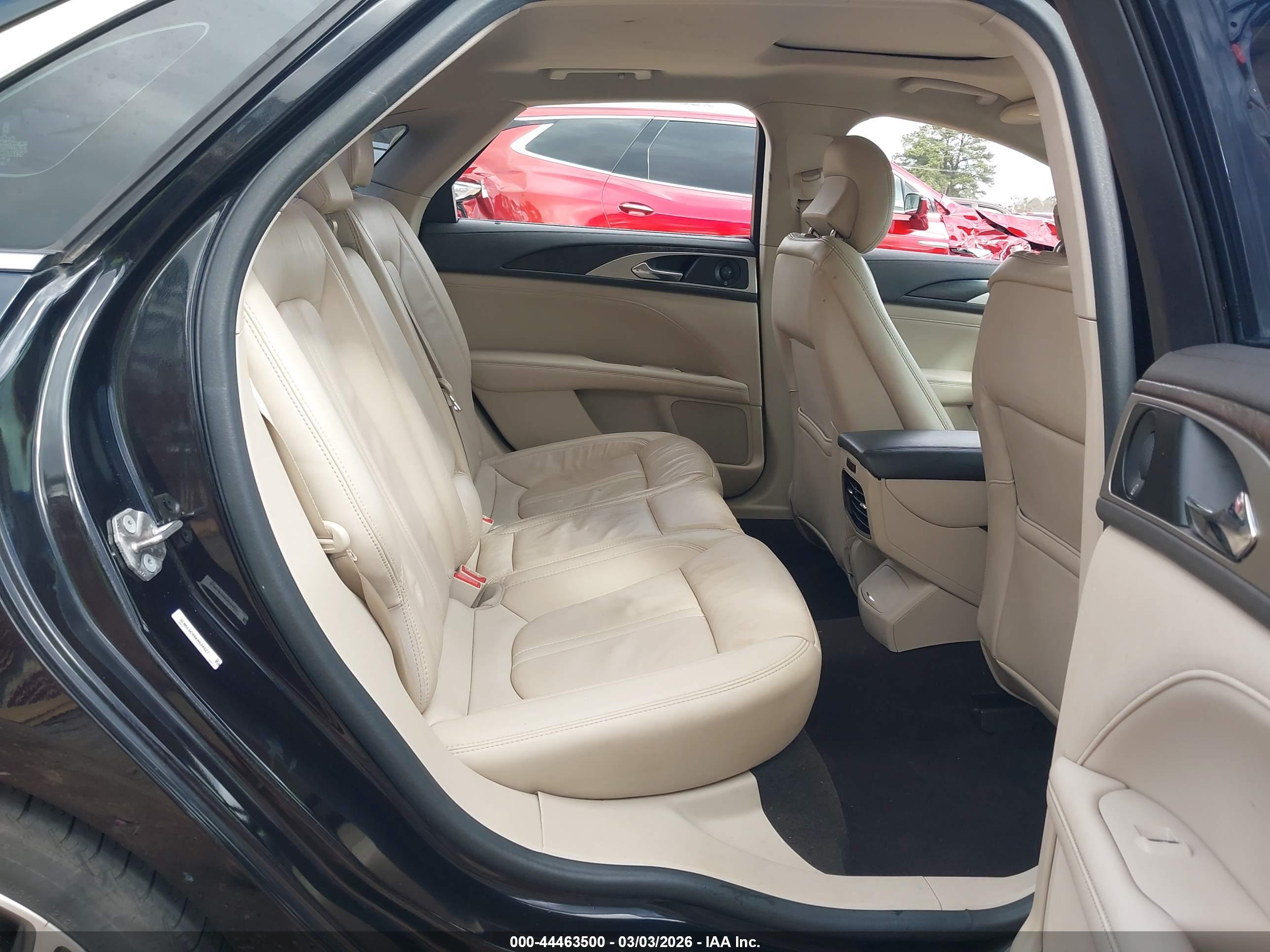 LINCOLN MKZ image 8