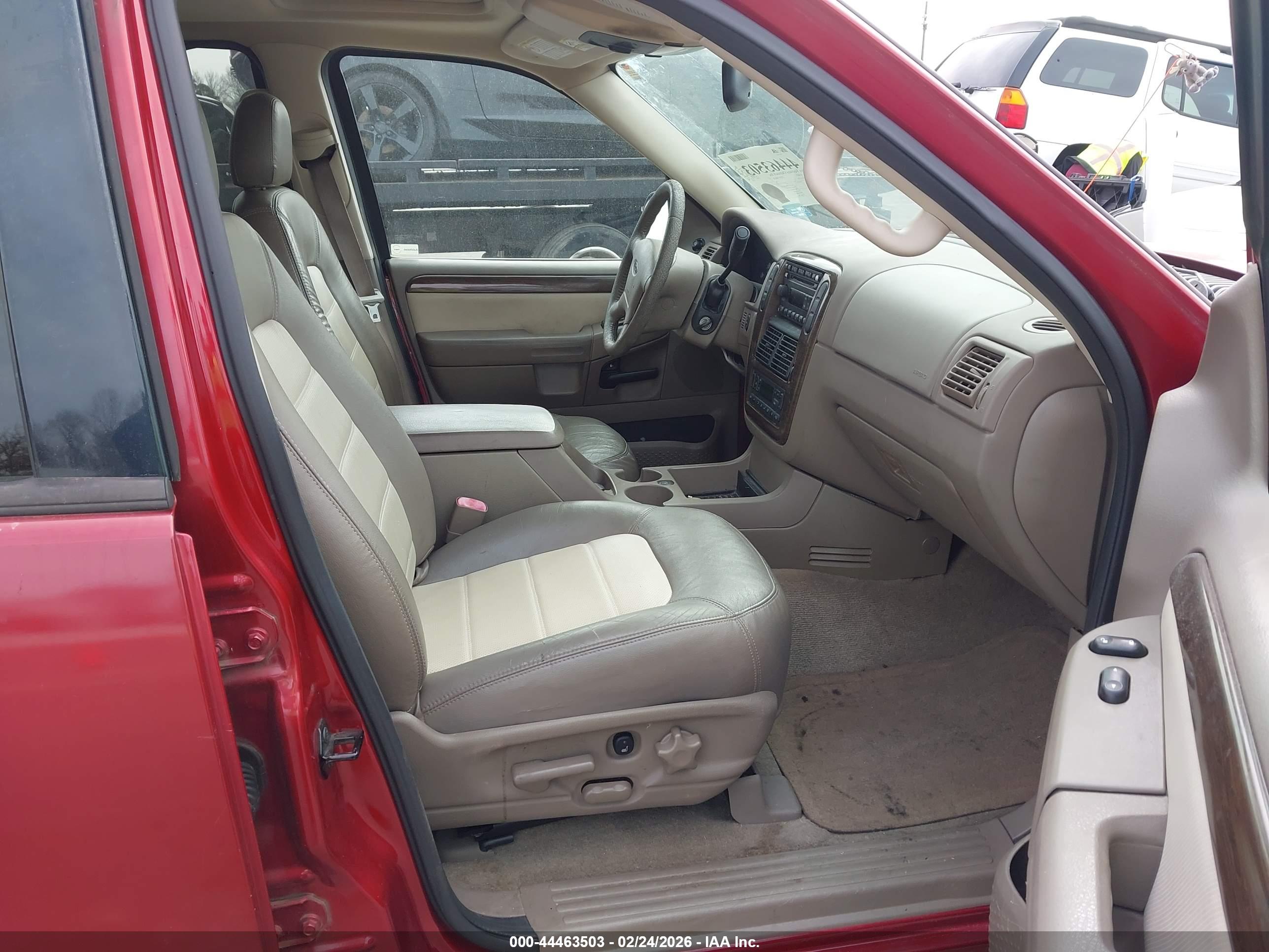 FORD EXPLORER image 5
