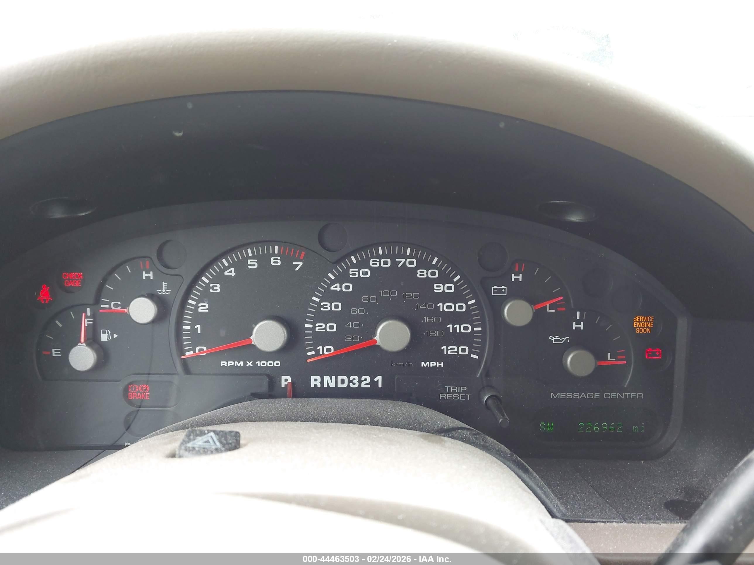FORD EXPLORER image 7
