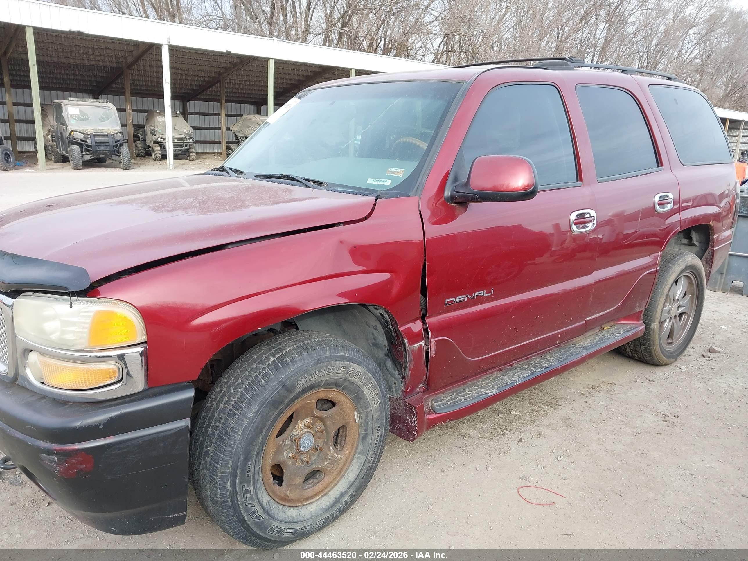 GMC YUKON image 6