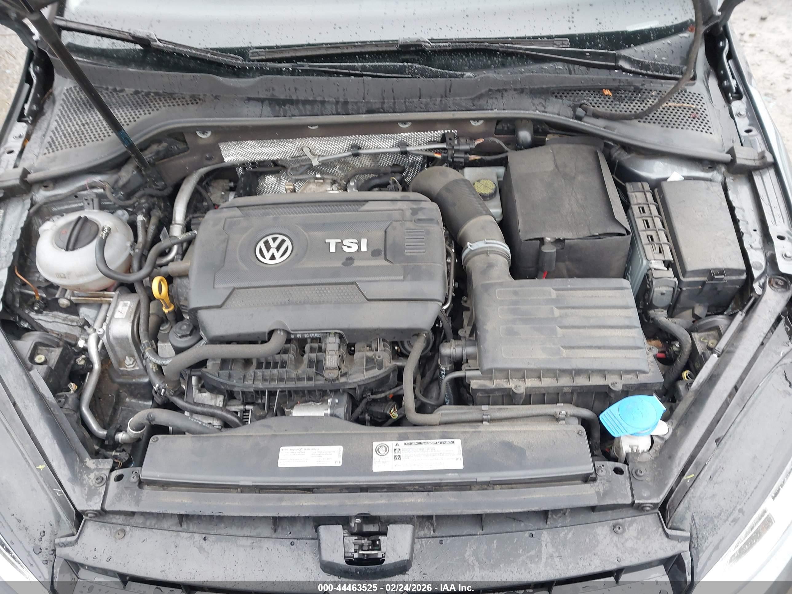 VOLKSWAGEN GOLF image 10