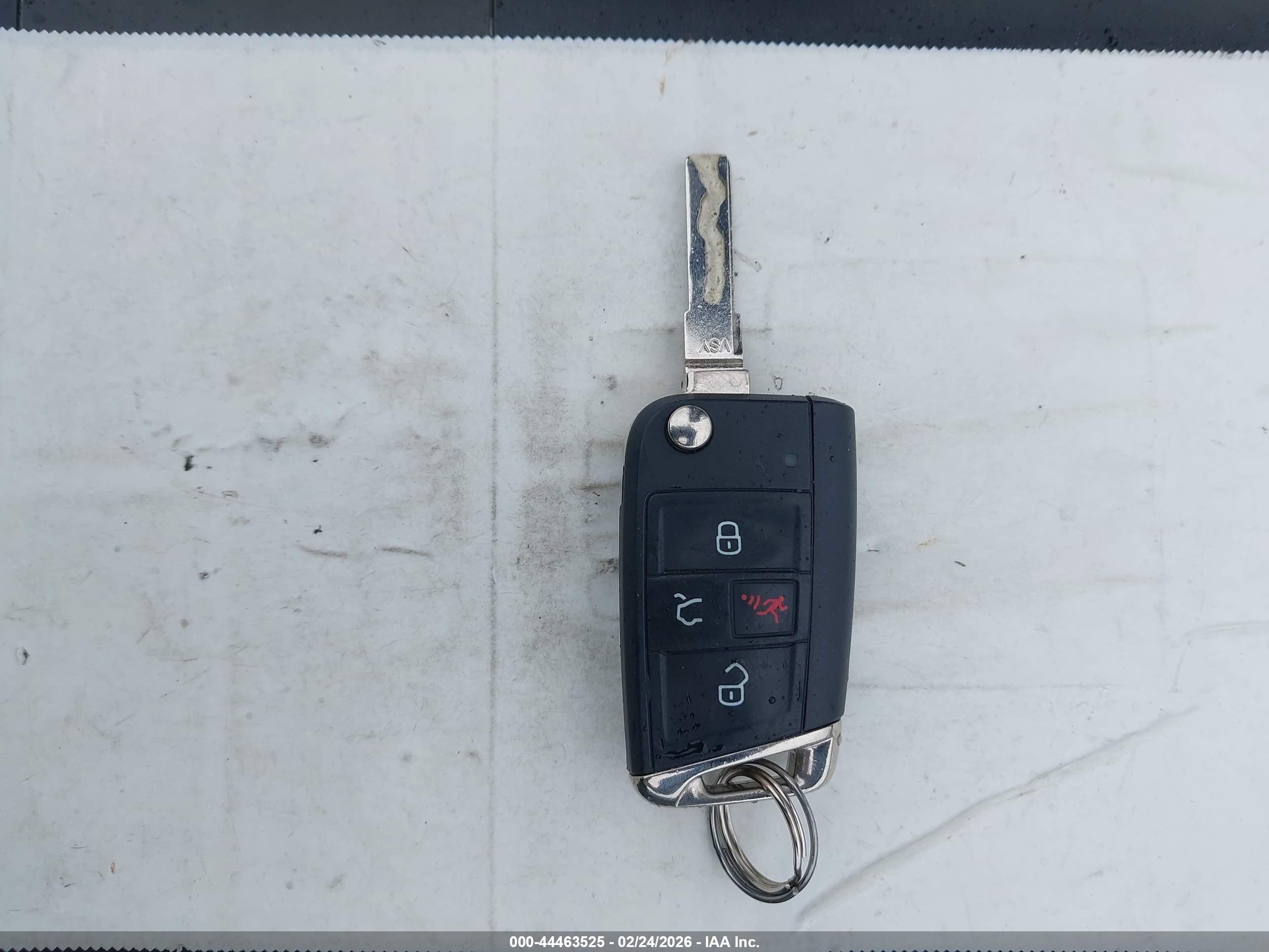 VOLKSWAGEN GOLF image 11