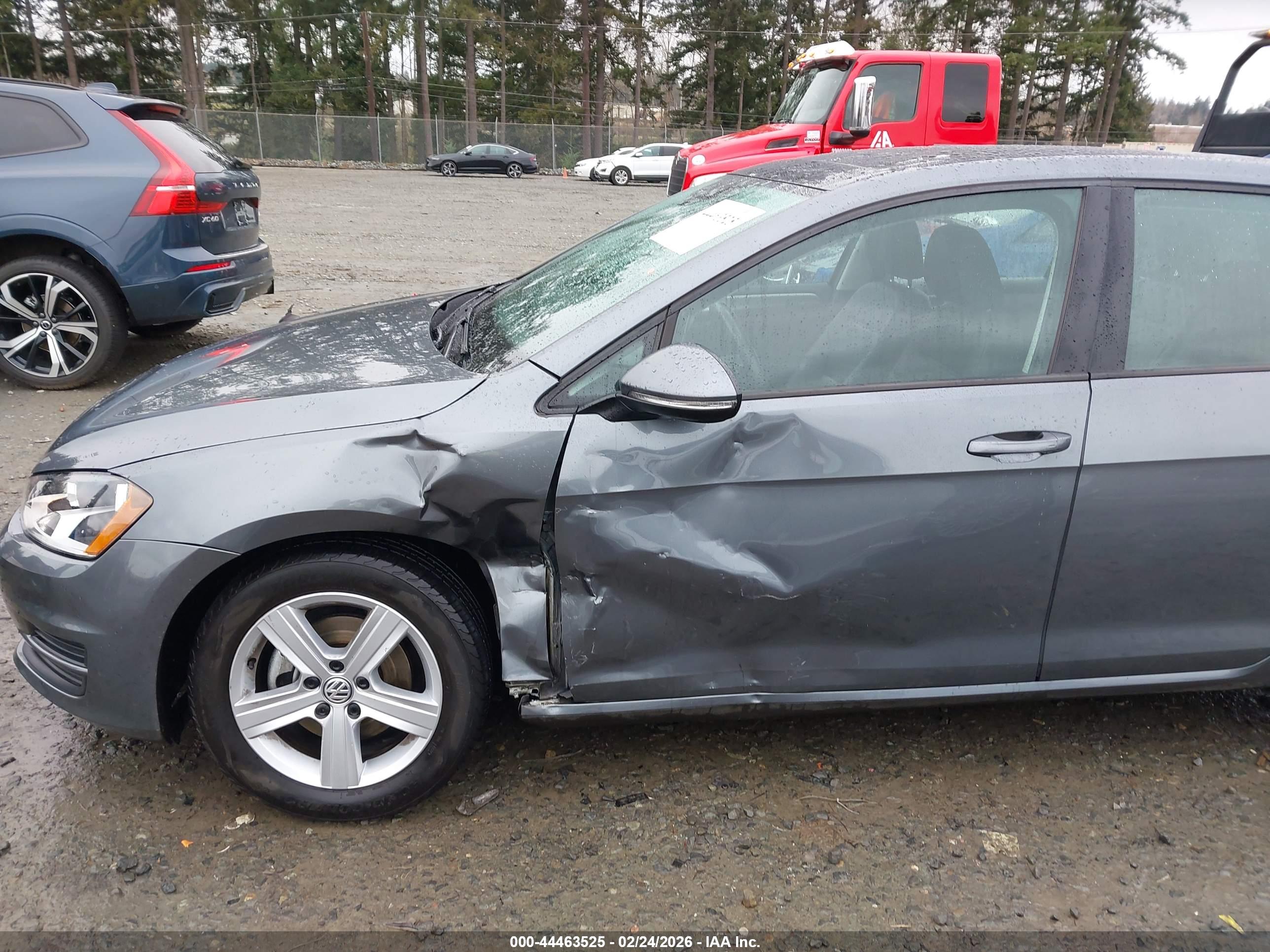 VOLKSWAGEN GOLF image 6