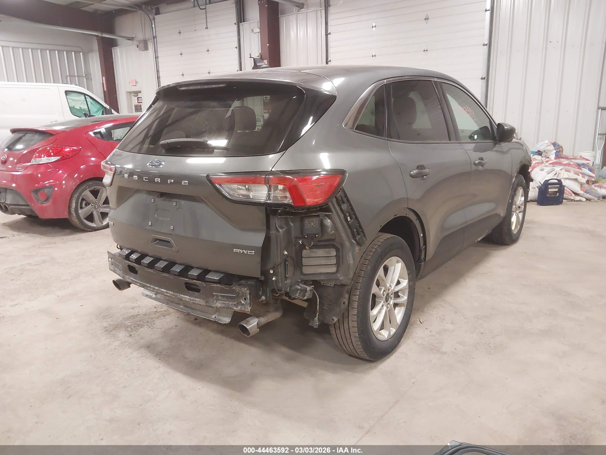 FORD ESCAPE image 4