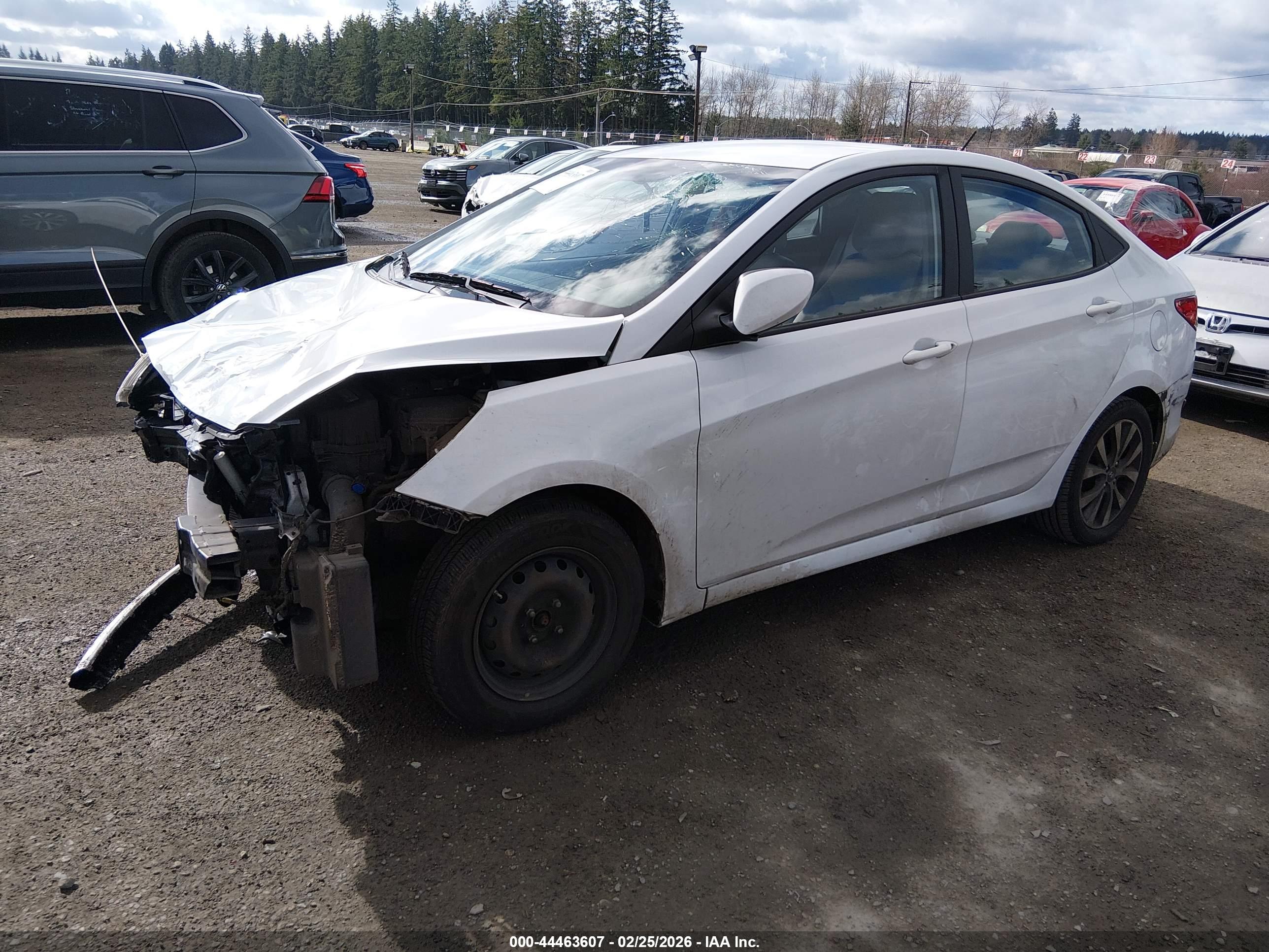 HYUNDAI ACCENT image 2