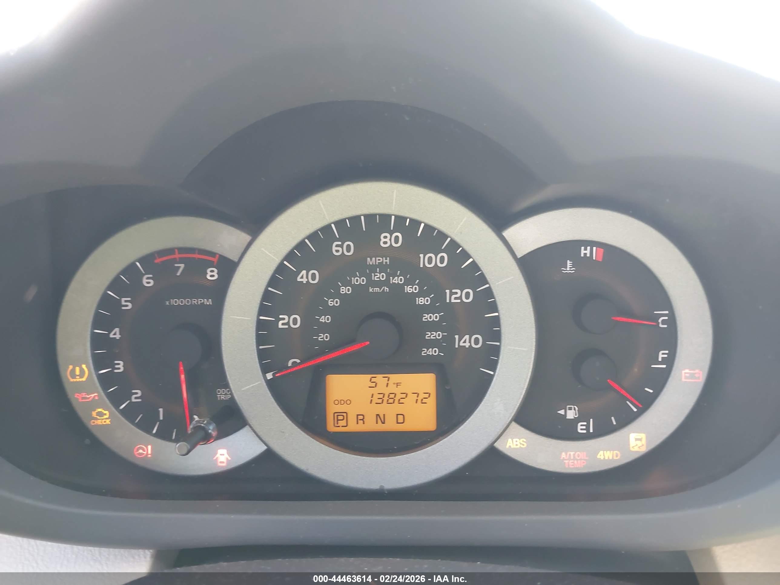 TOYOTA RAV4 image 7