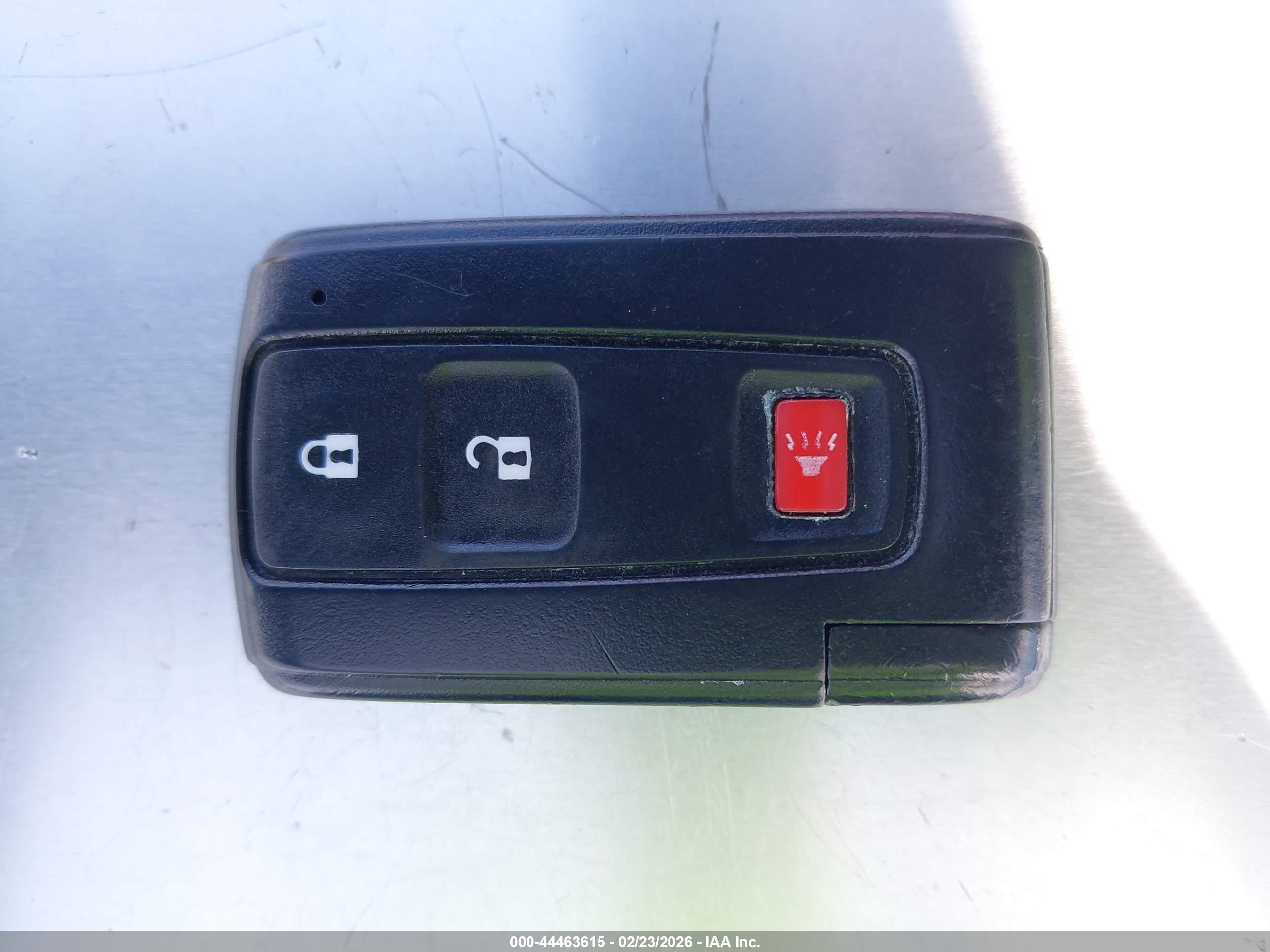 TOYOTA PRIUS image 11
