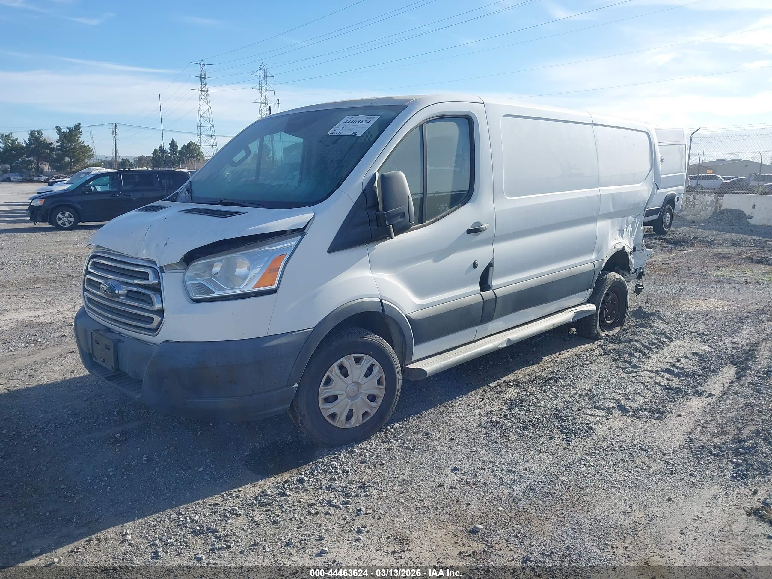 FORD TRANSIT-250 image 2