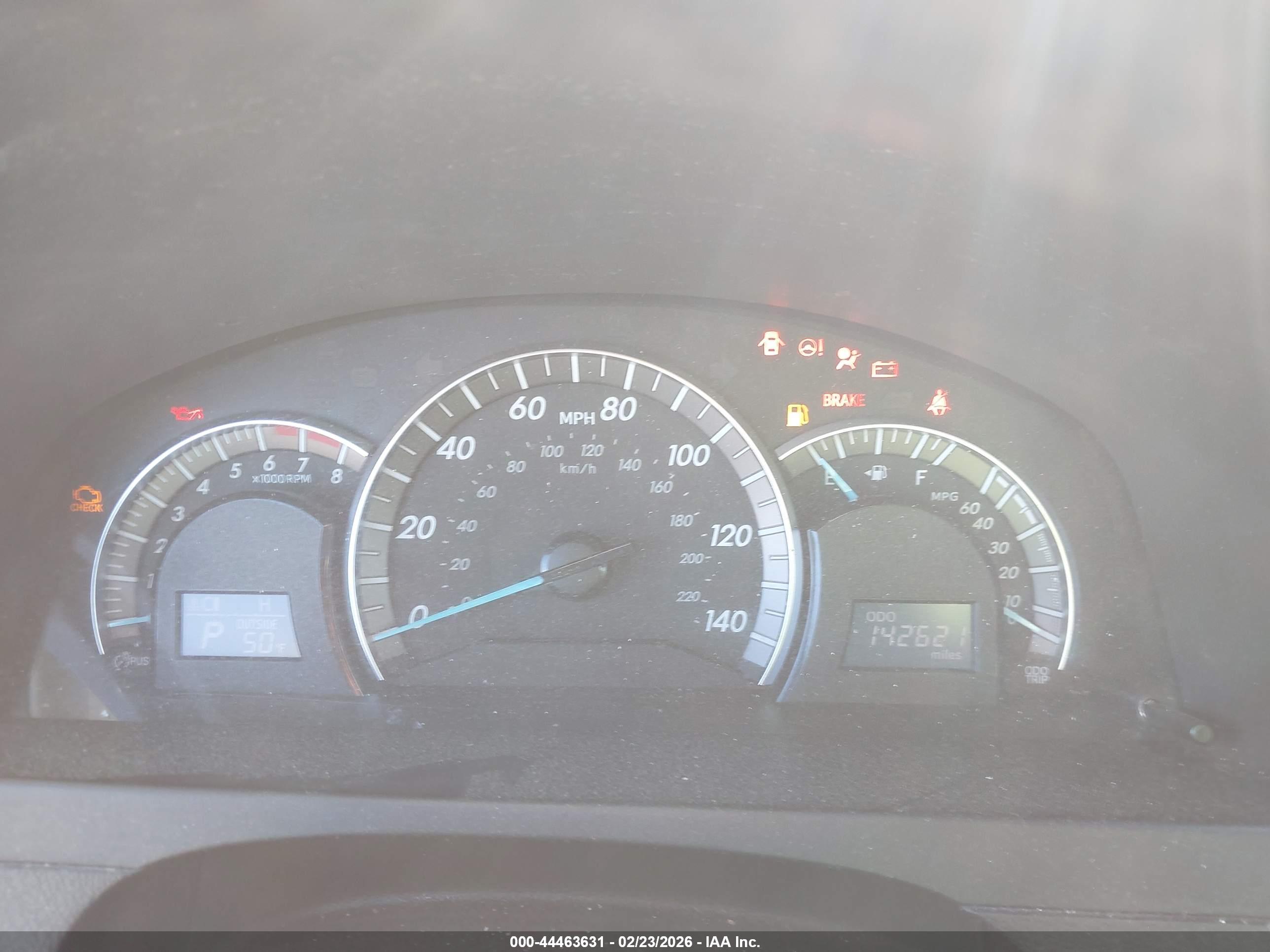 TOYOTA CAMRY image 7