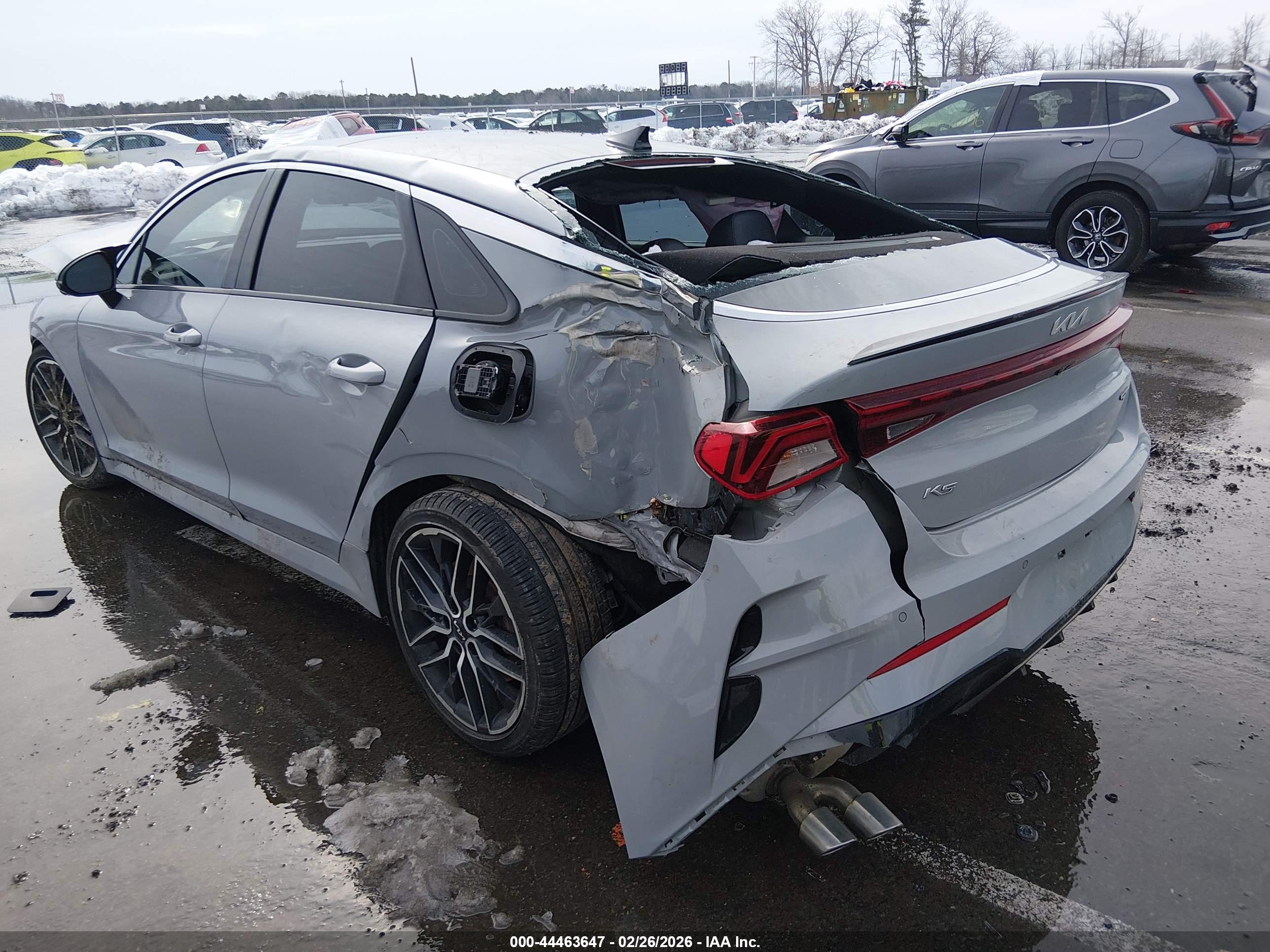 KIA K5 image 3