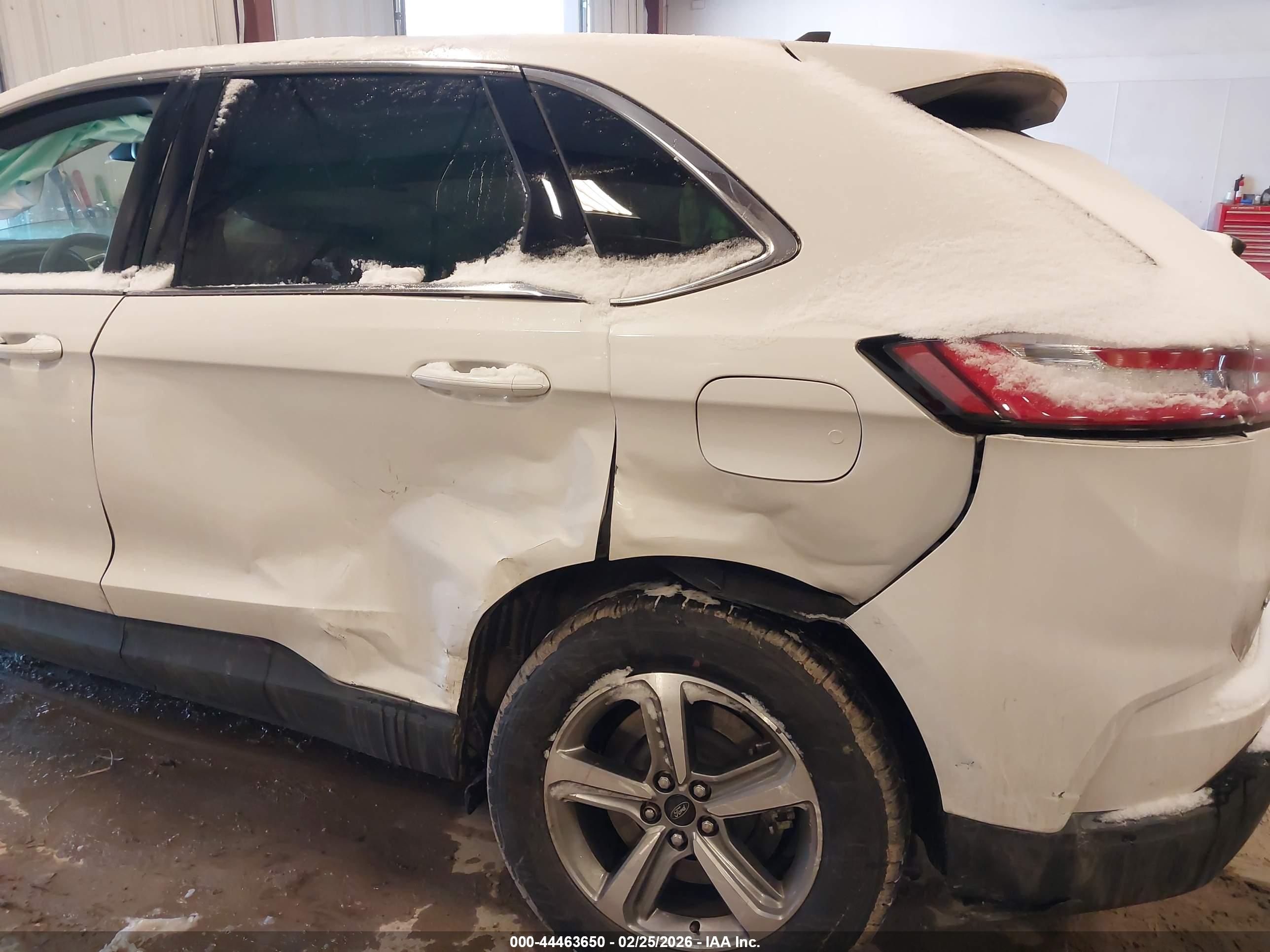 FORD EDGE image 6