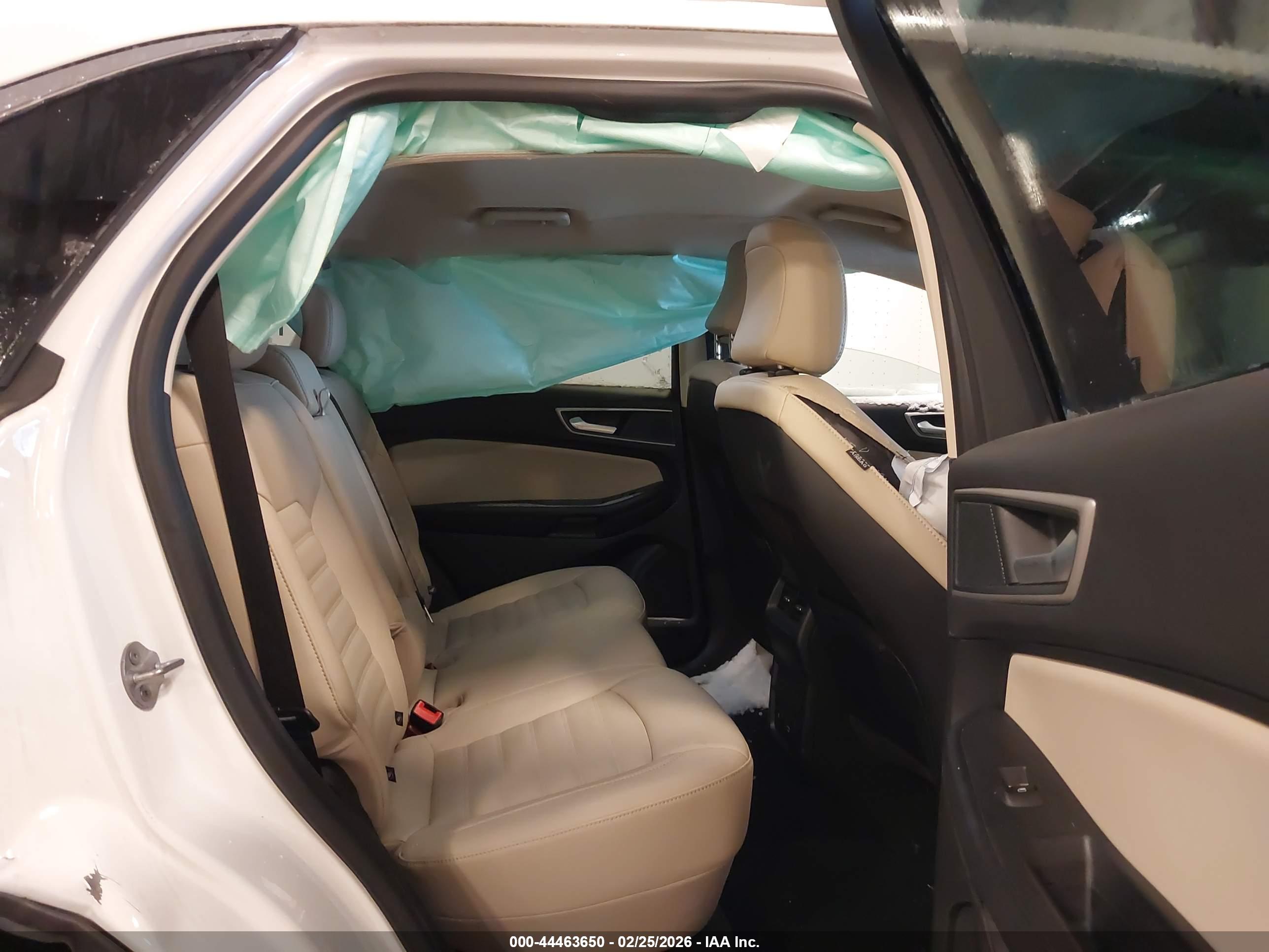 FORD EDGE image 8