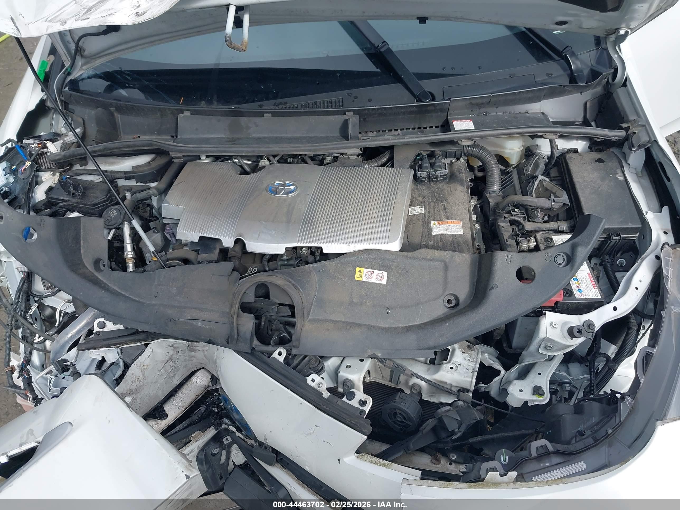 TOYOTA PRIUS image 10