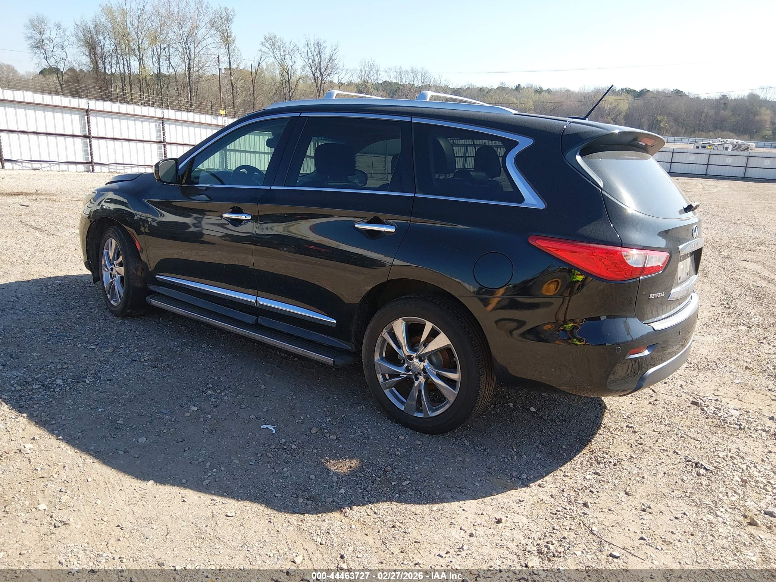 INFINITI JX35 image 3