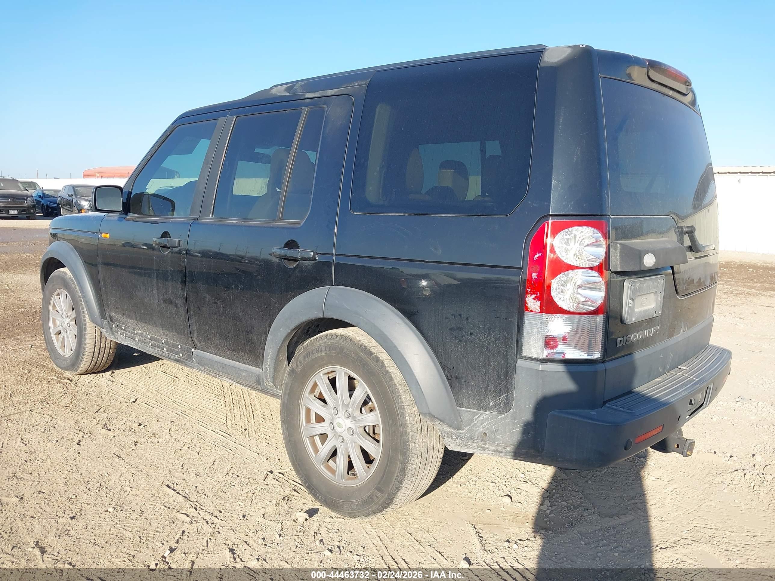 LAND ROVER image 3