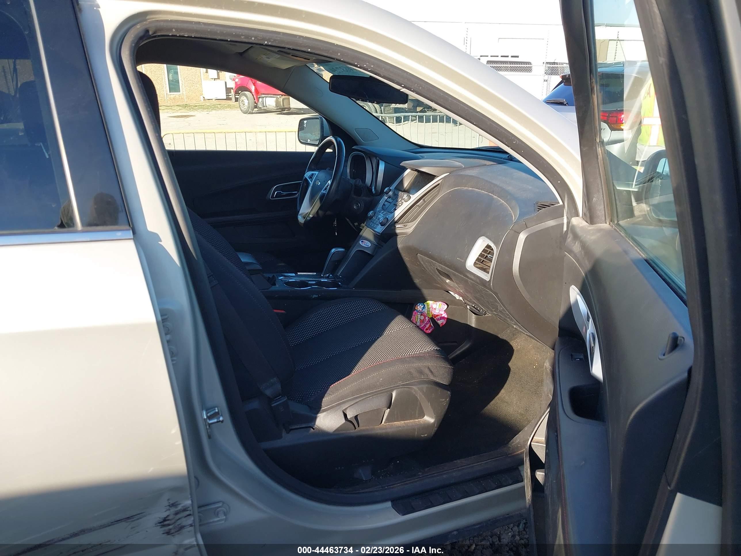 CHEVROLET EQUINOX image 5