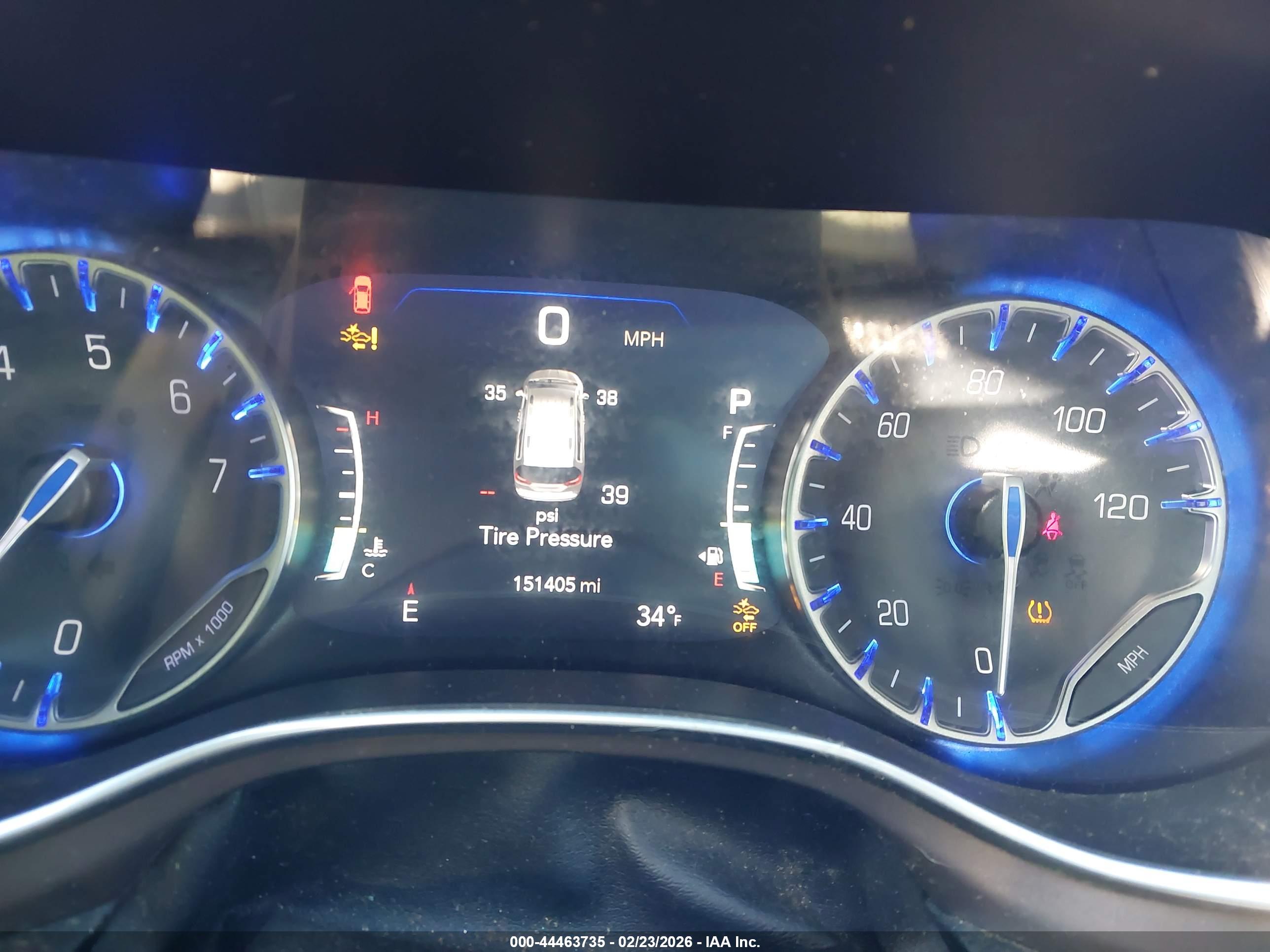 CHRYSLER PACIFICA image 7