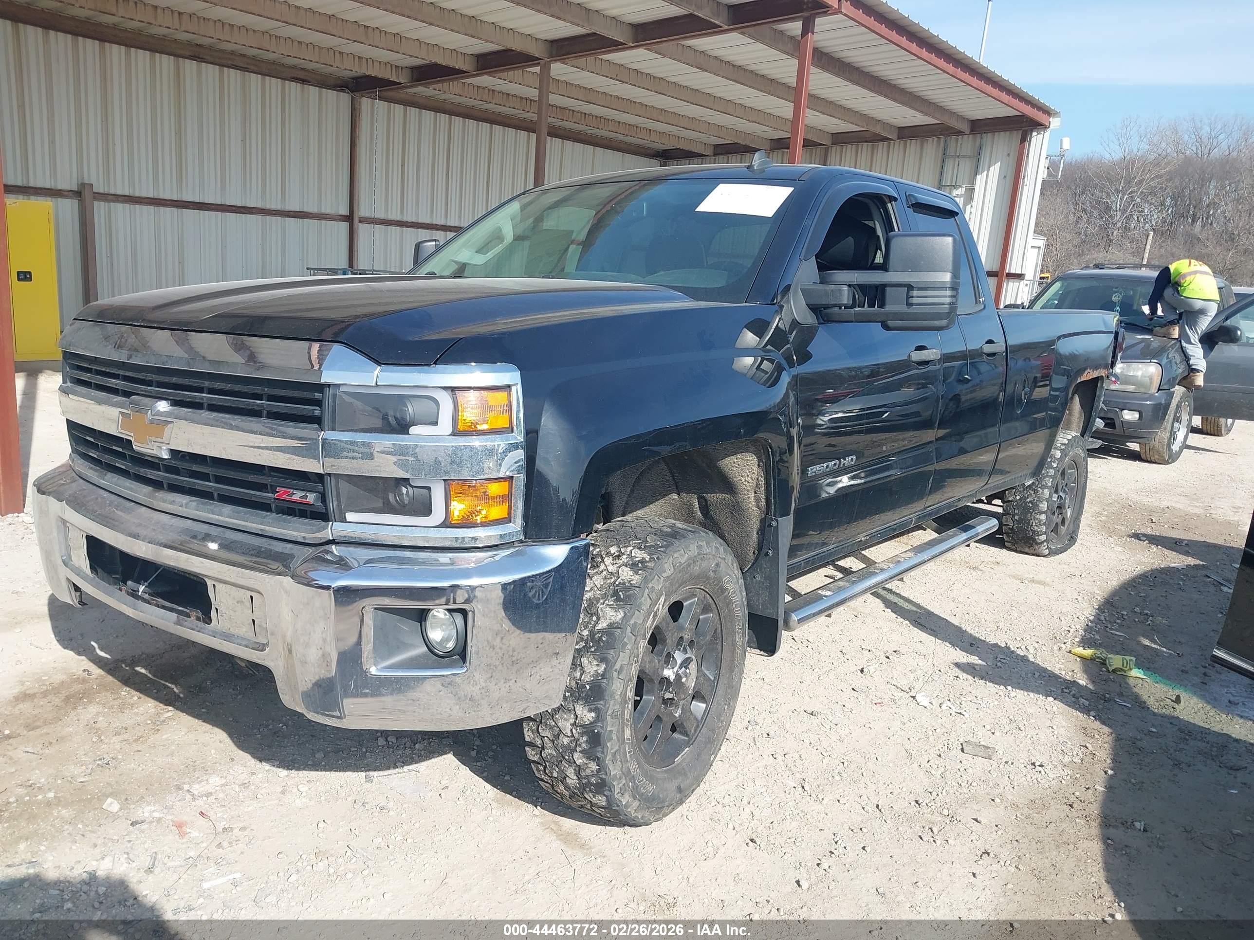 CHEVROLET SILVERADO image 2