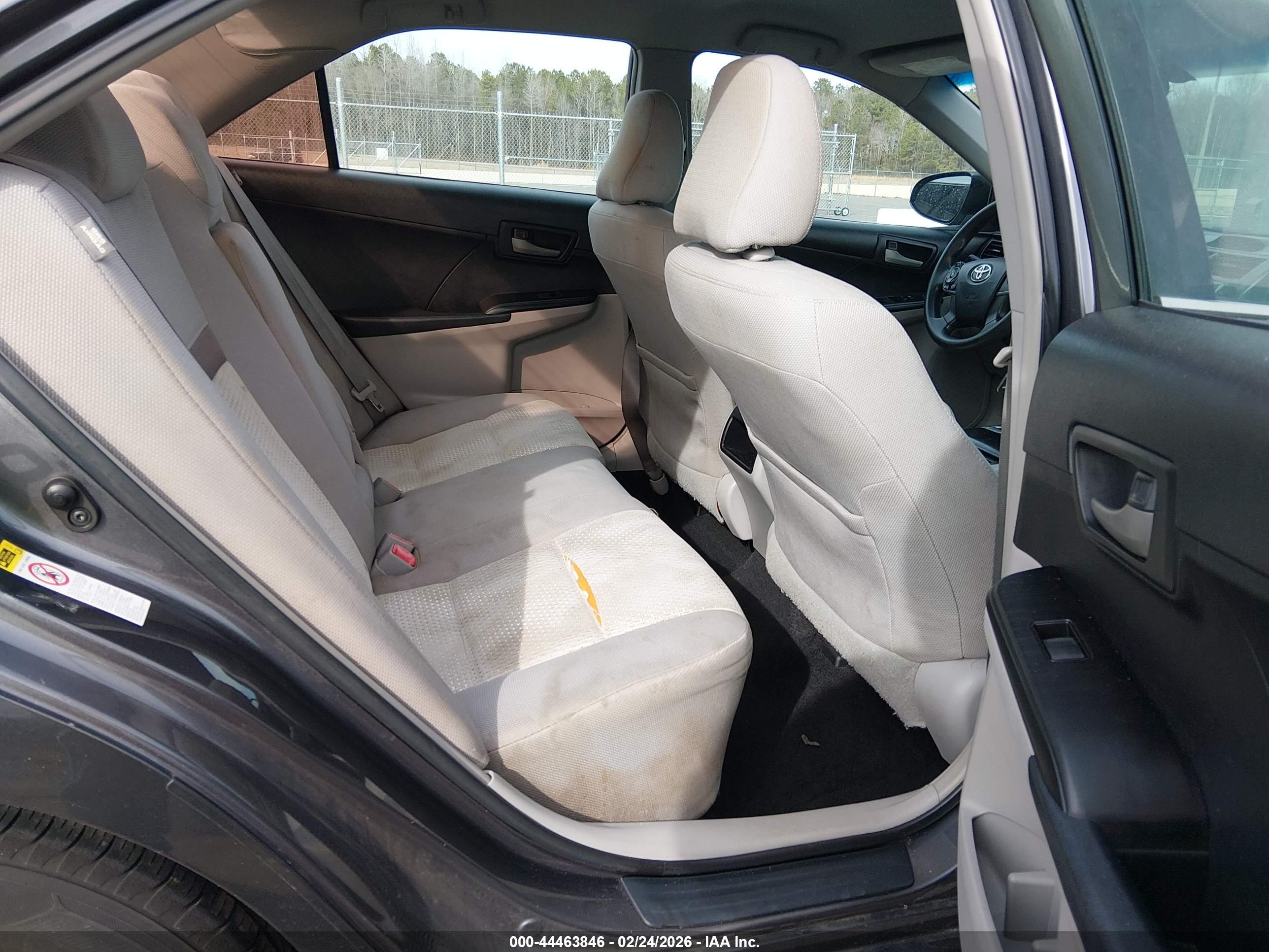 TOYOTA CAMRY image 8