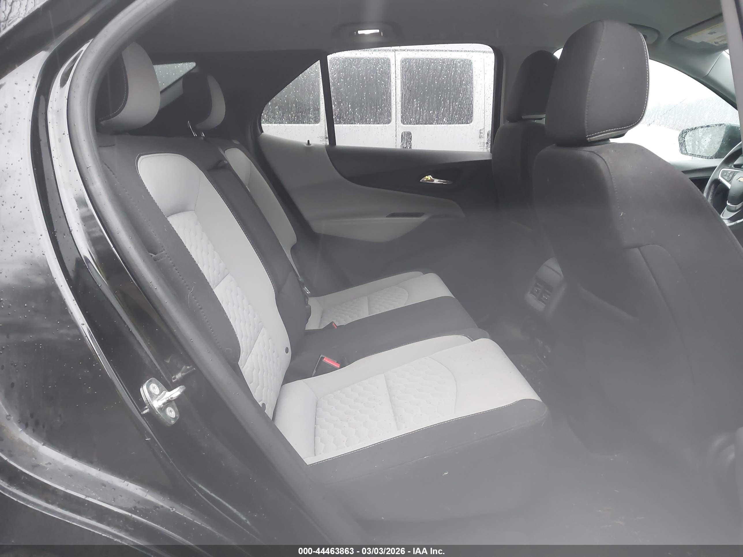 CHEVROLET EQUINOX image 8