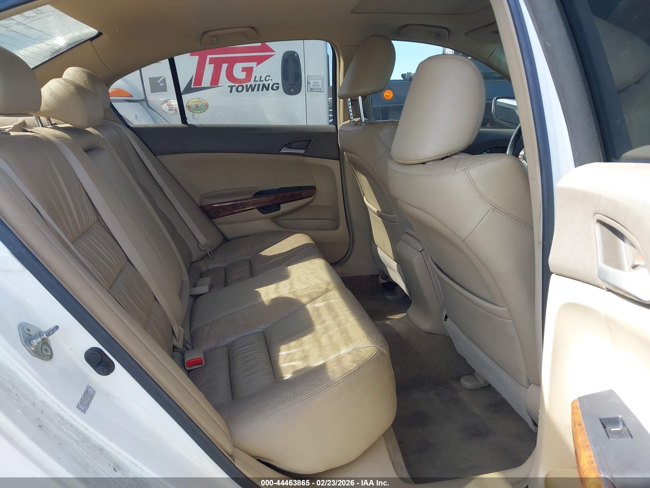 HONDA ACCORD image 8