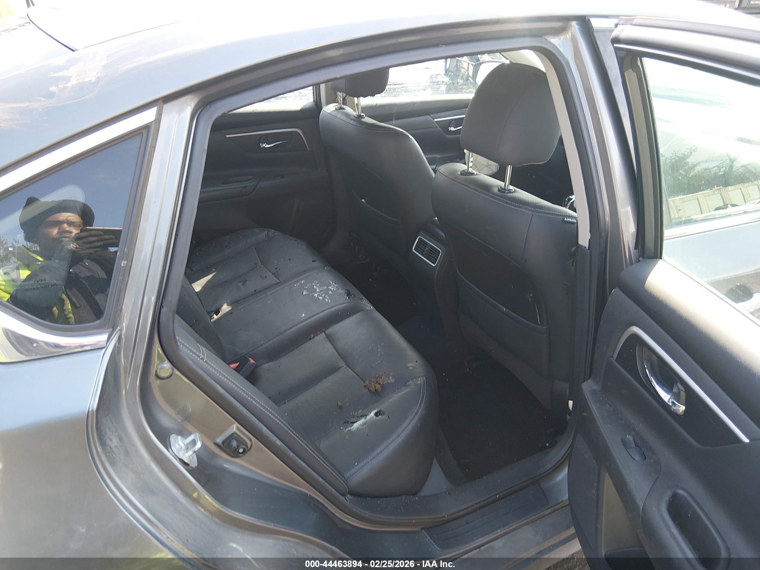 NISSAN ALTIMA image 8