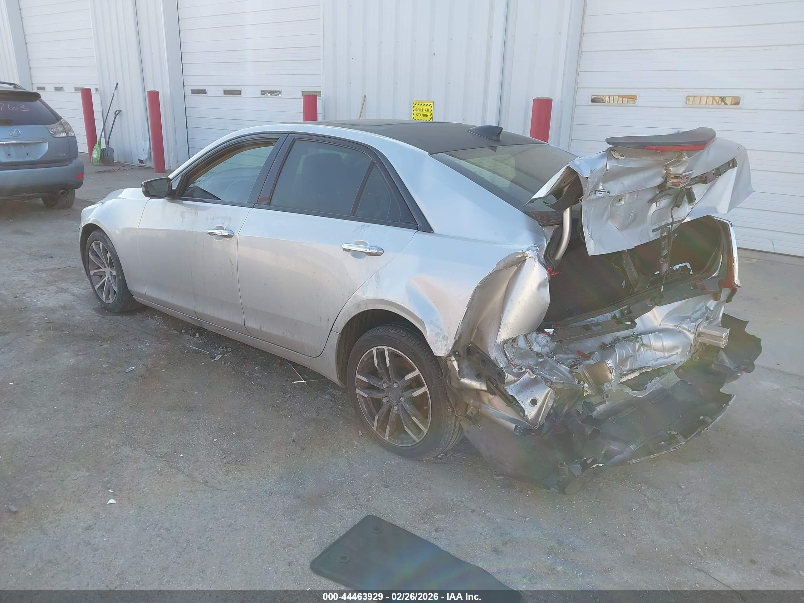 CADILLAC CTS image 3