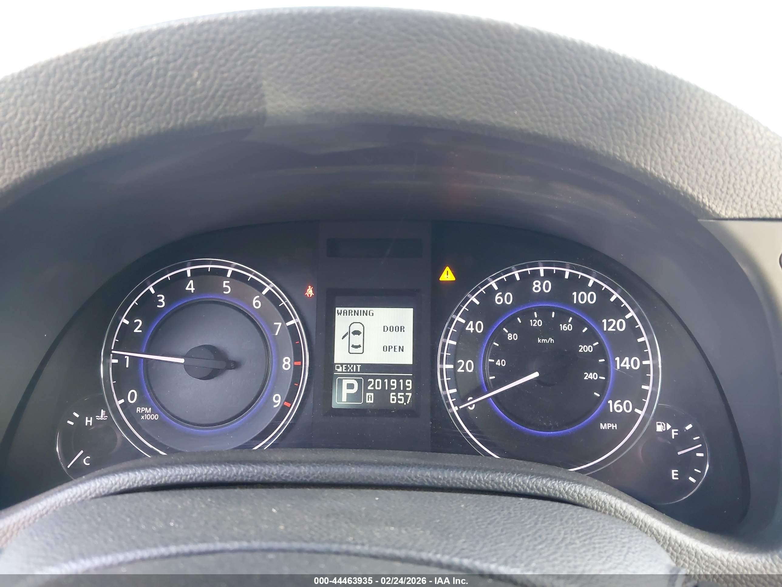 INFINITI G37 image 7
