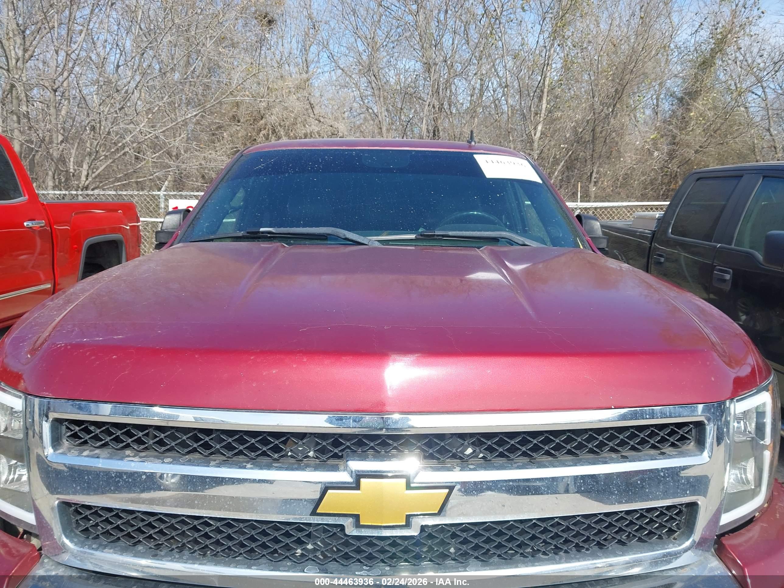 CHEVROLET SILVERADO image 6