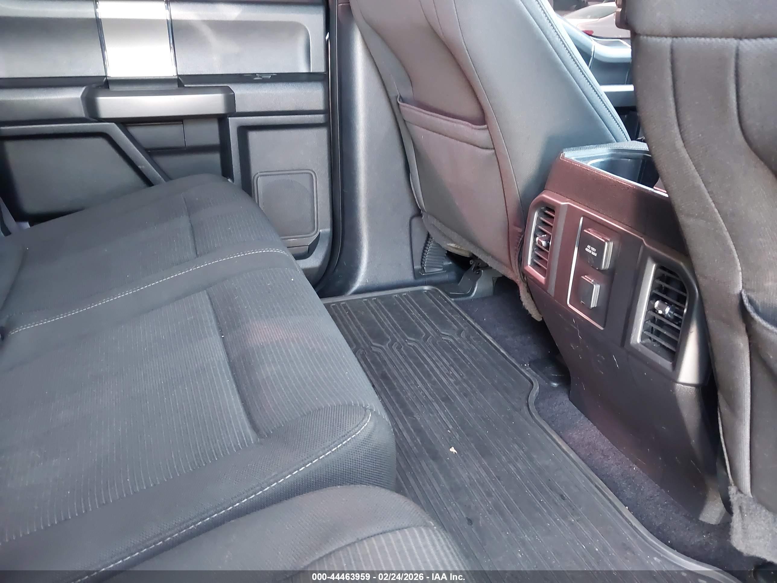 FORD F-150 image 8