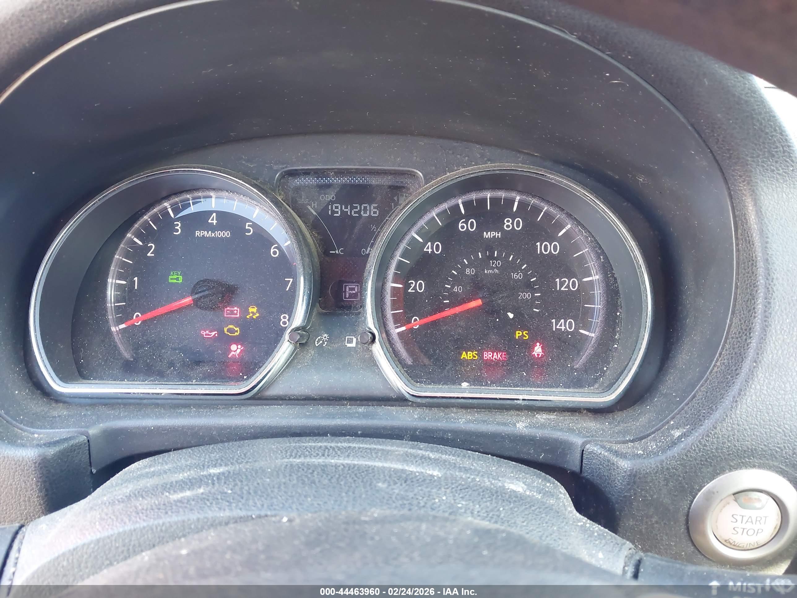 NISSAN VERSA image 7