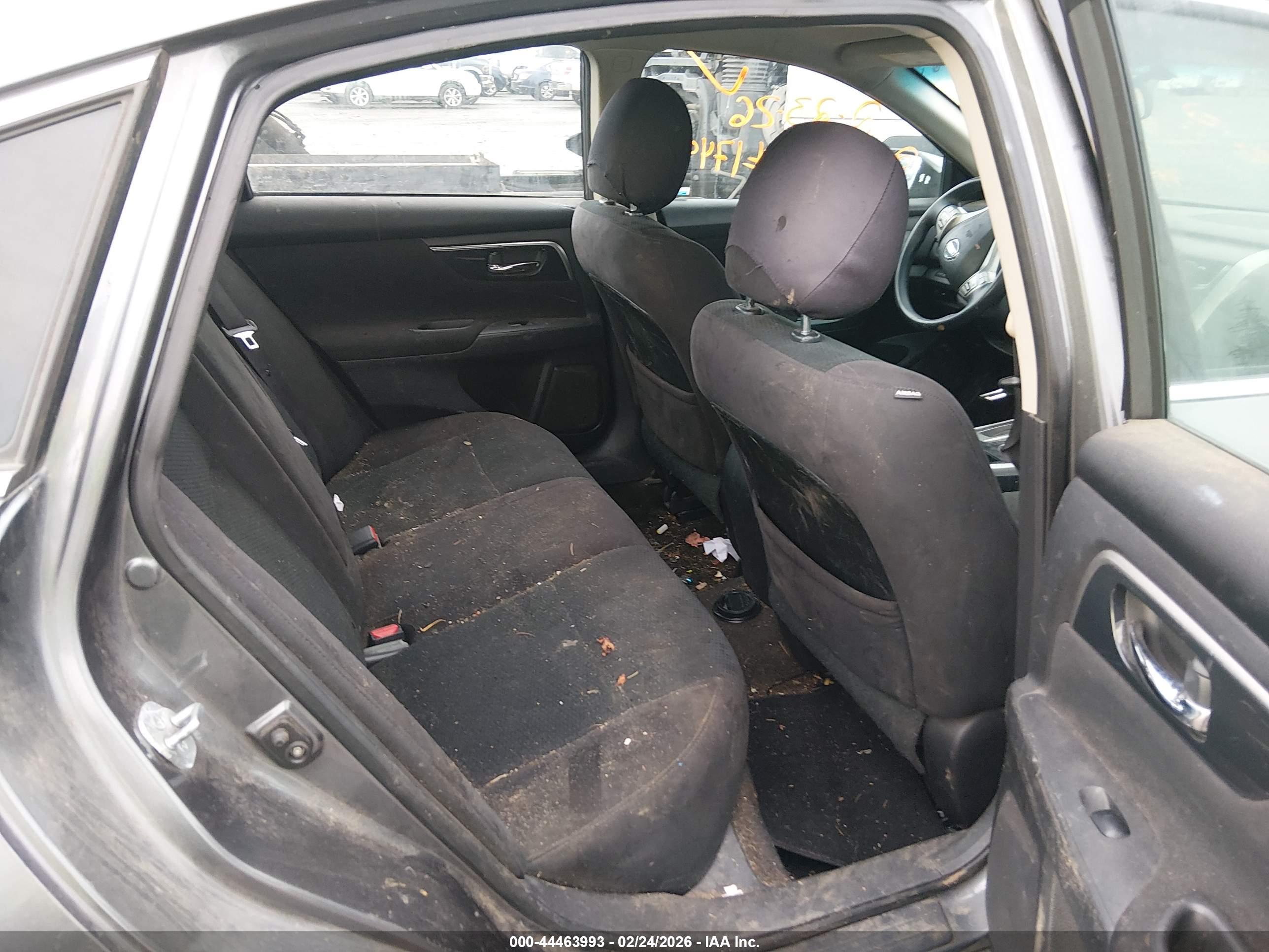 NISSAN ALTIMA image 8