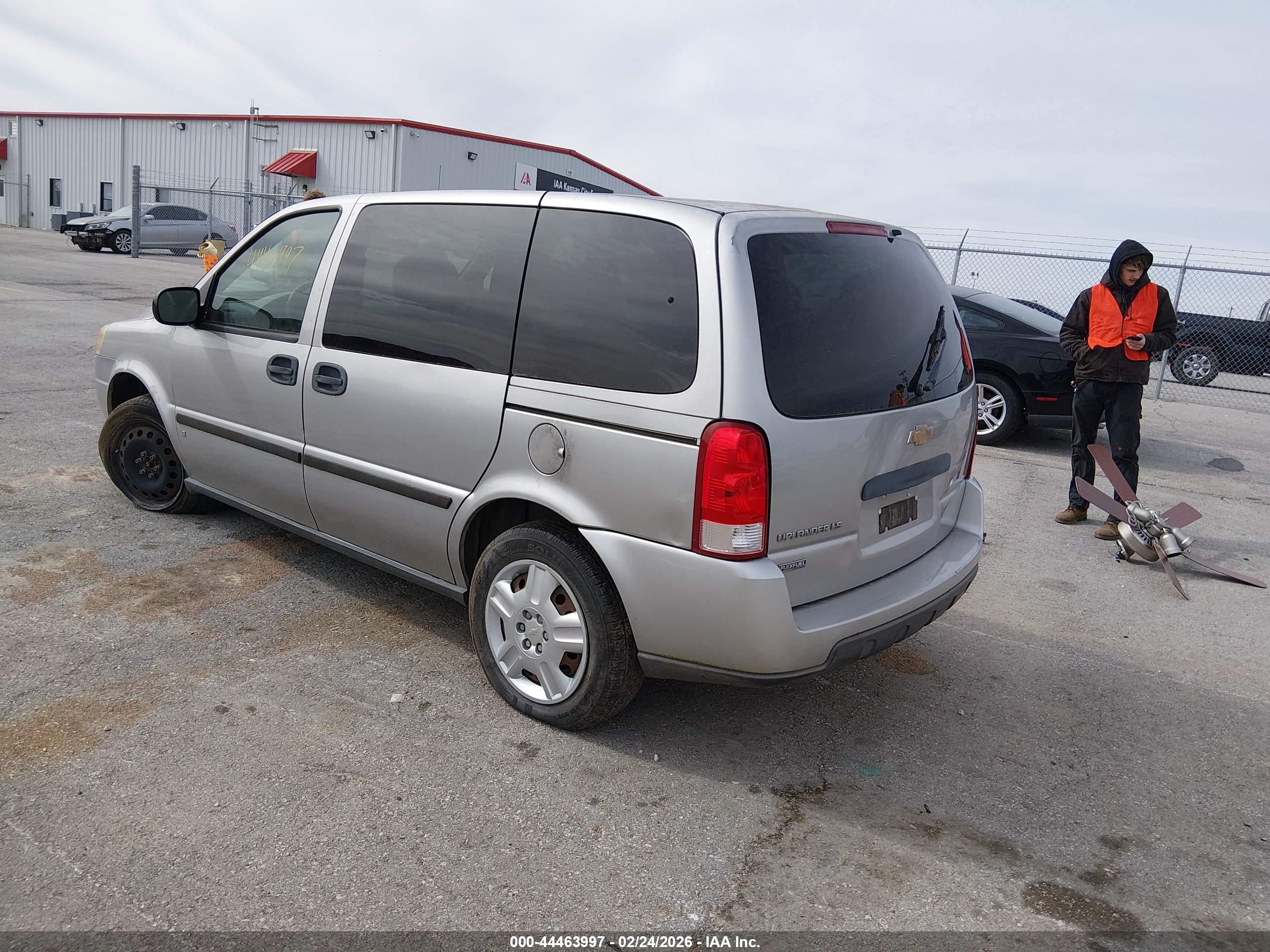 CHEVROLET UPLANDER image 3