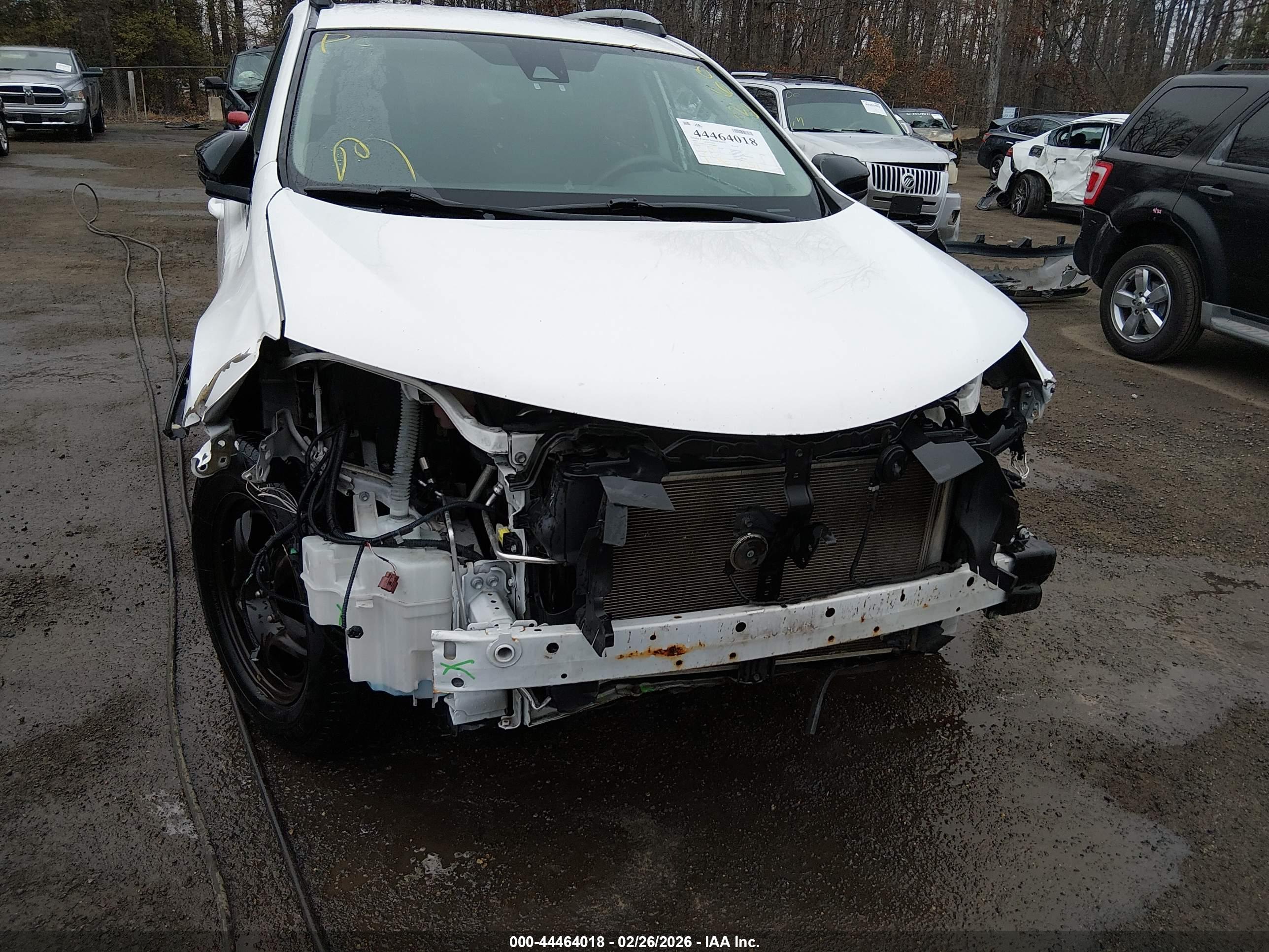 TOYOTA RAV4 image 6