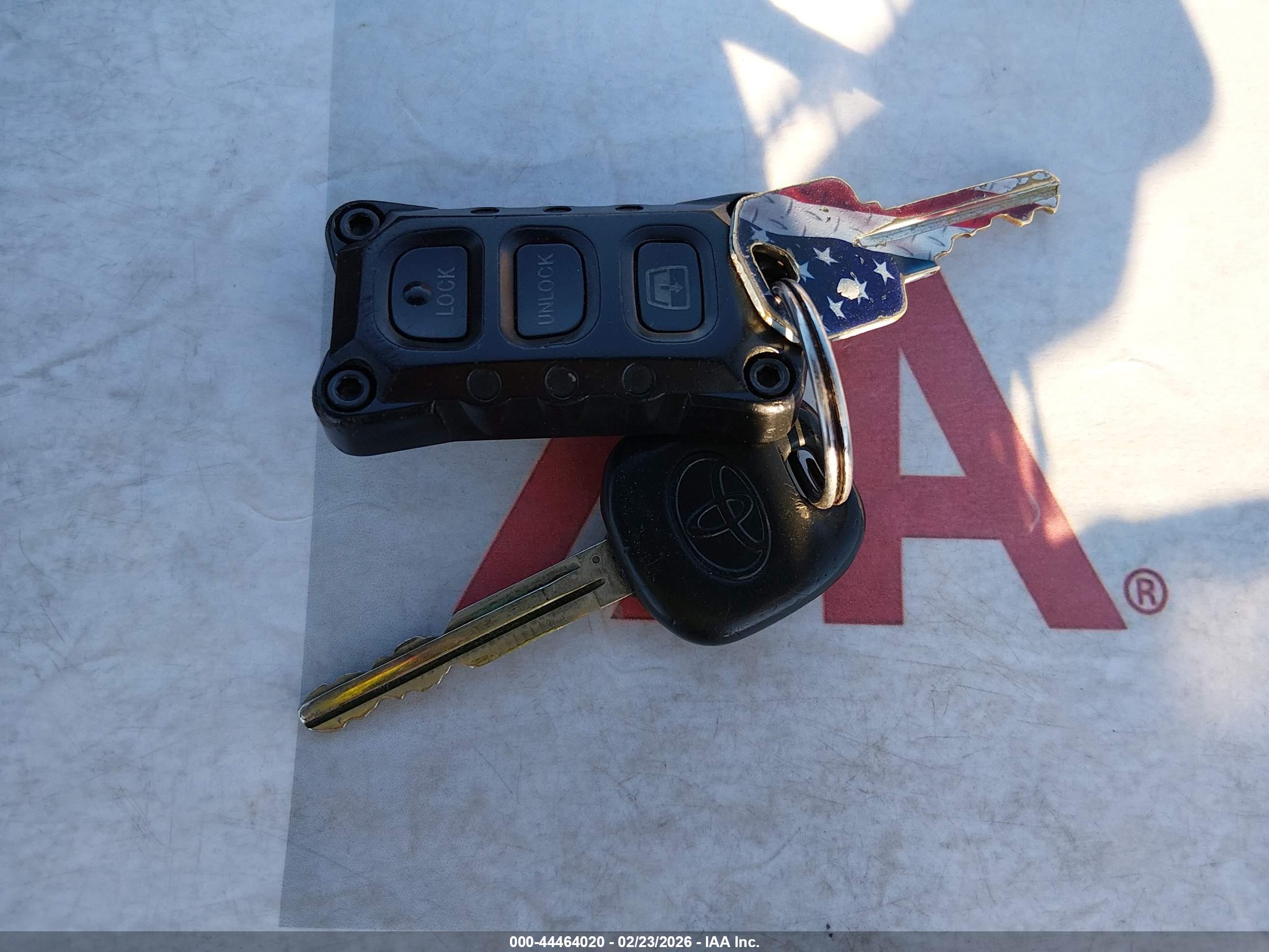 TOYOTA 4RUNNER image 11