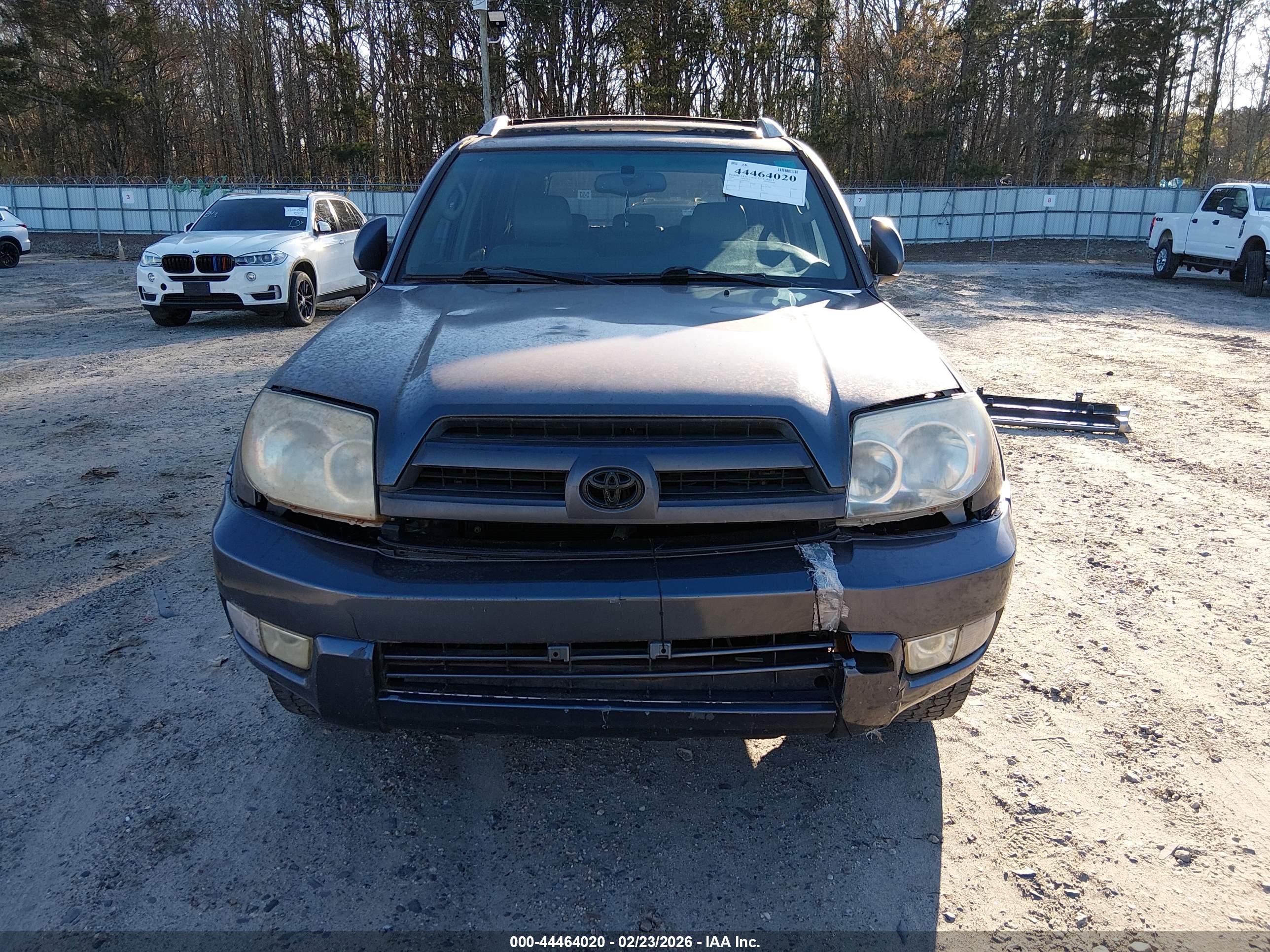 TOYOTA 4RUNNER image 6