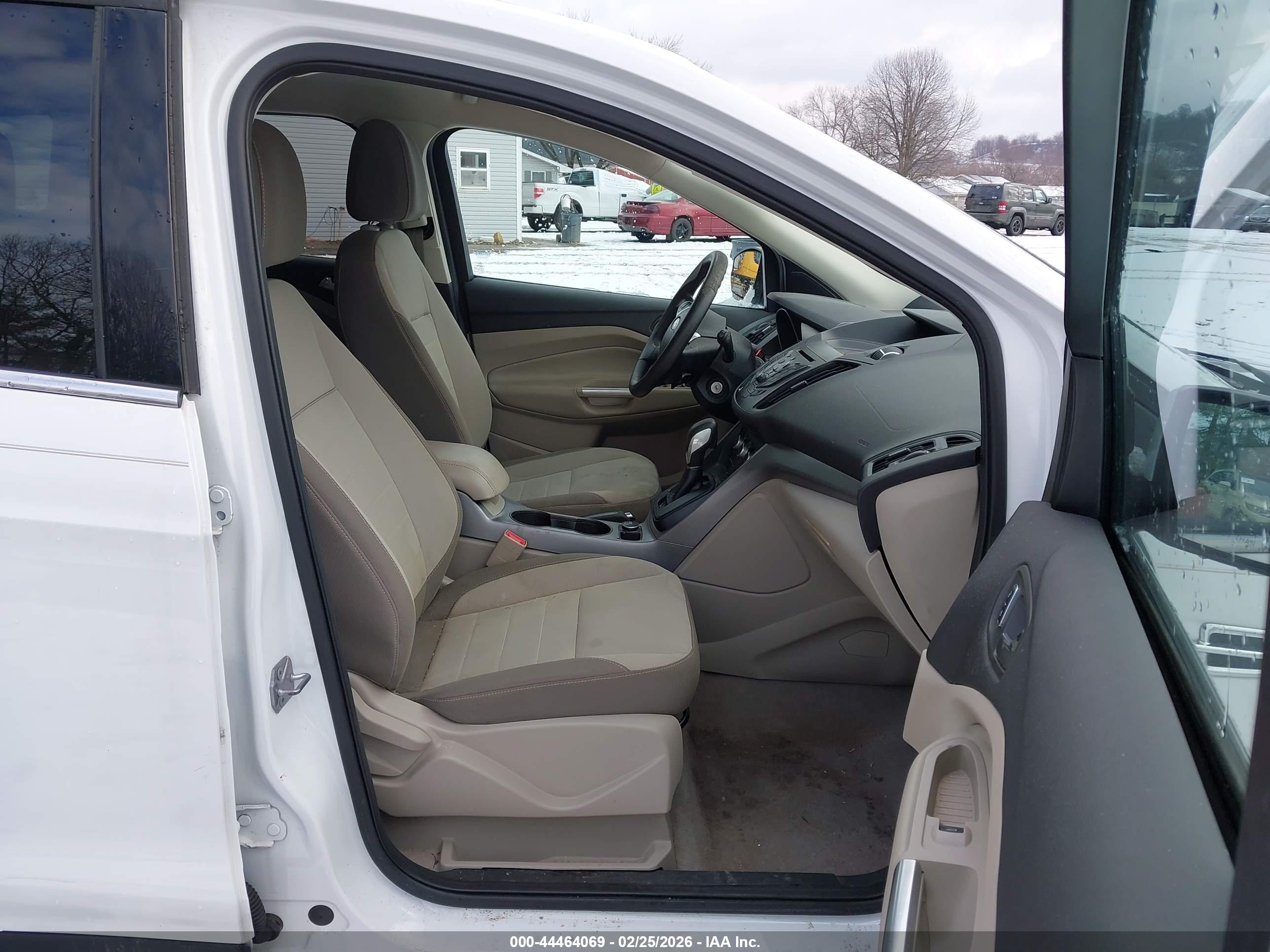 FORD ESCAPE image 5