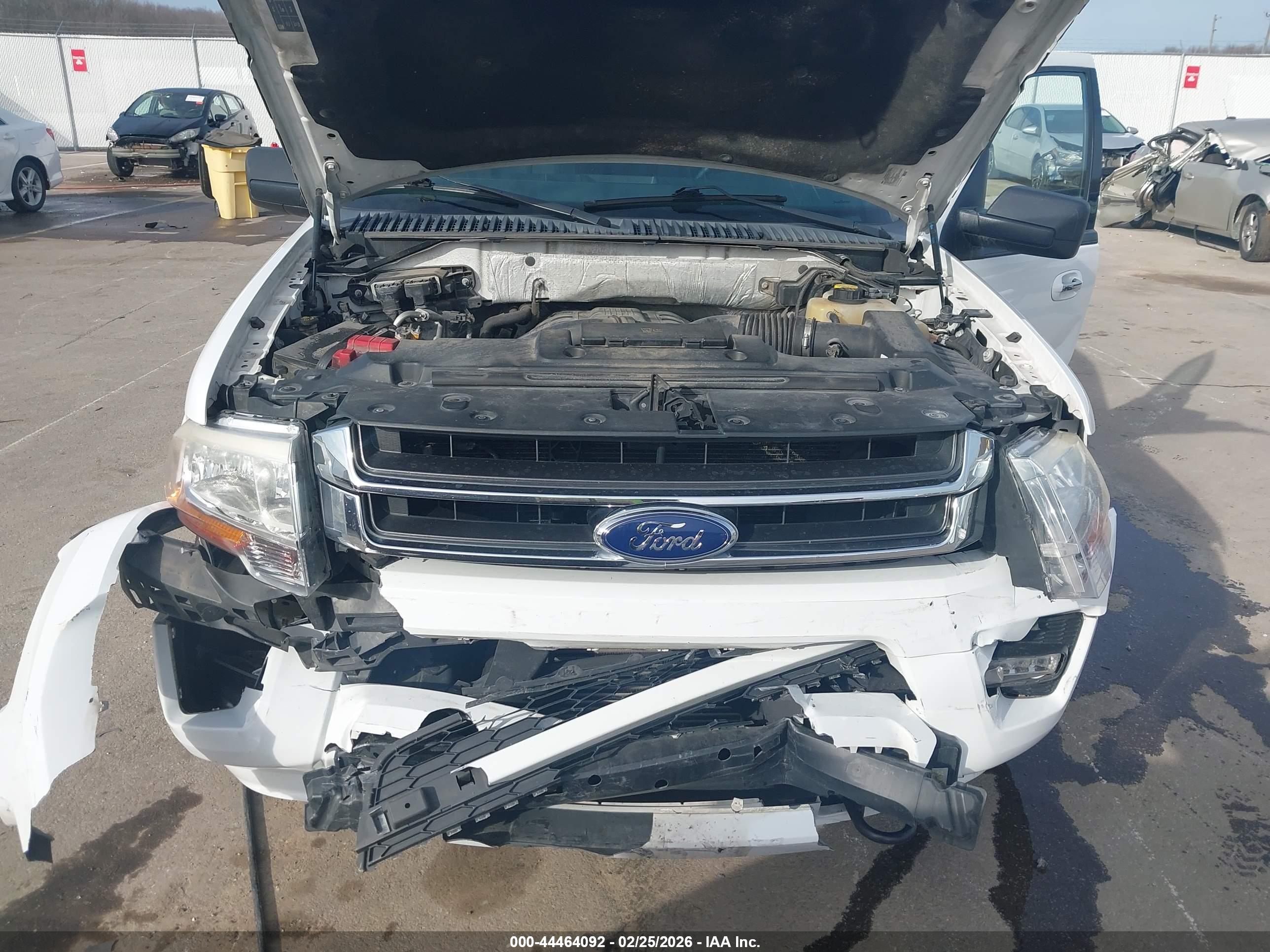 FORD EXPEDITION image 10