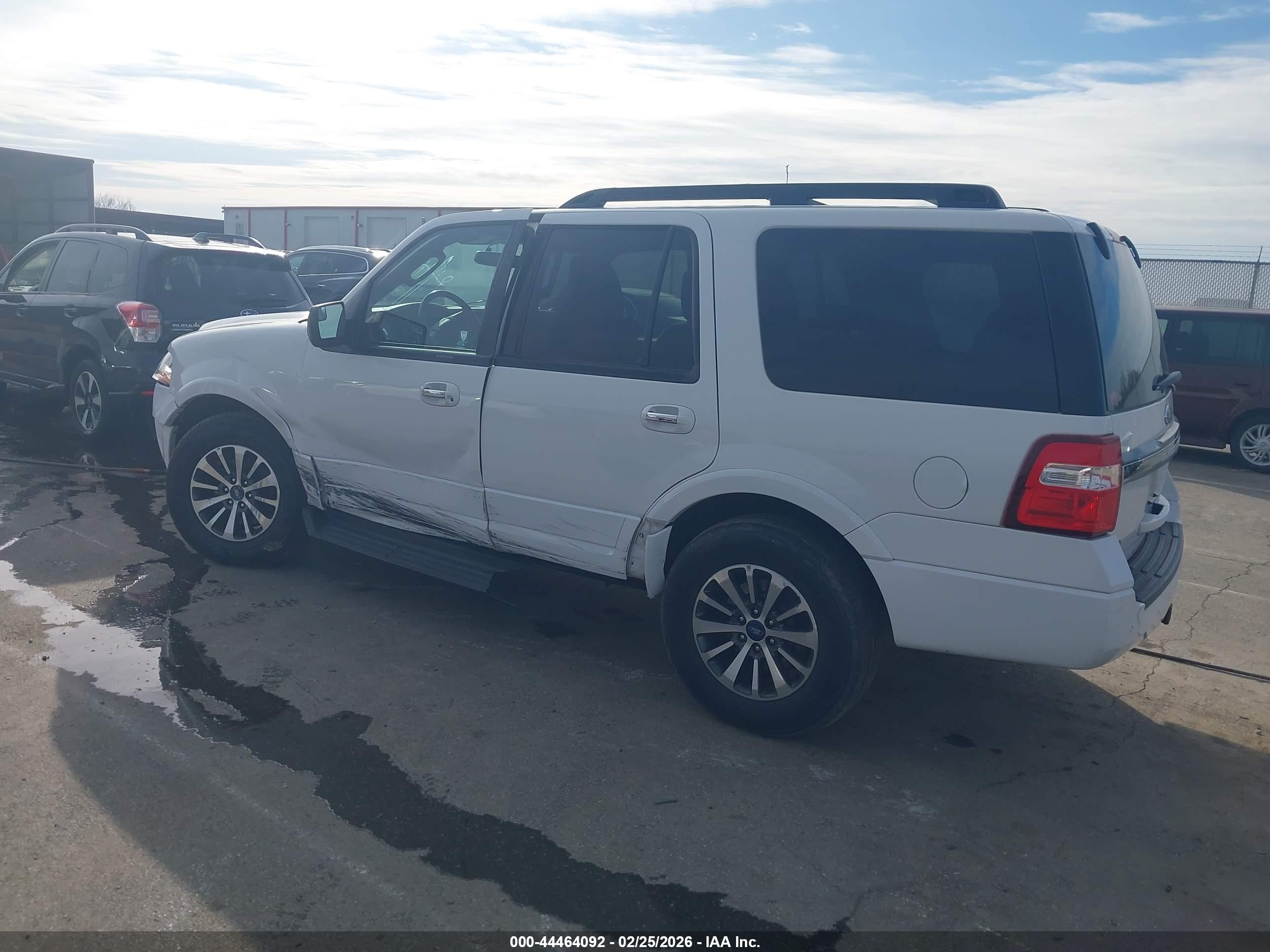 FORD EXPEDITION image 3