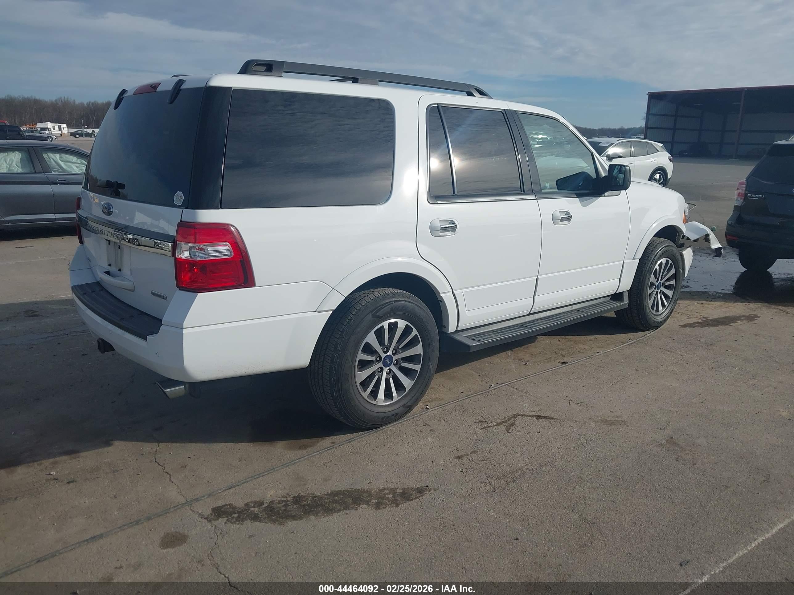 FORD EXPEDITION image 4