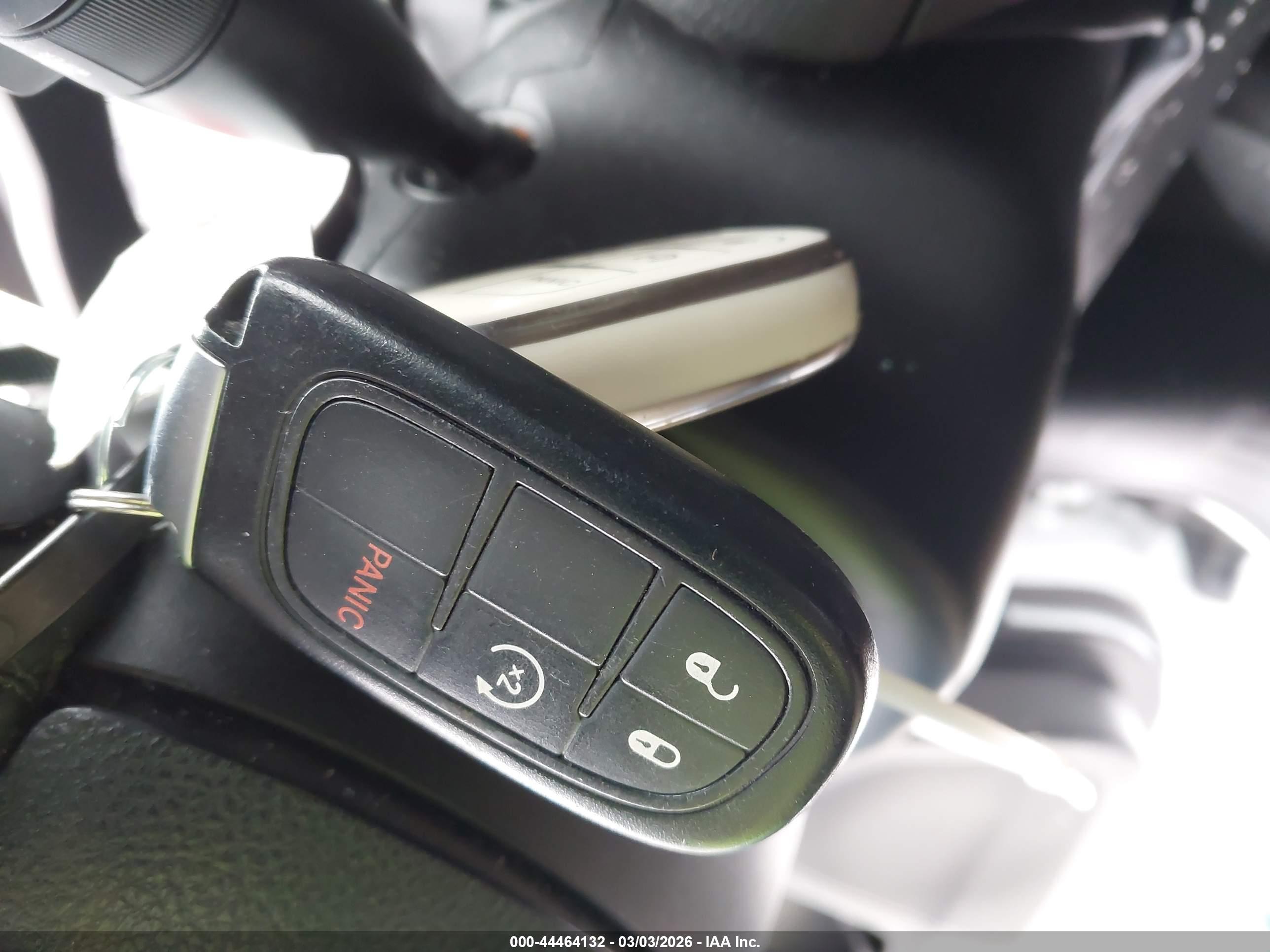 JEEP CHEROKEE image 11