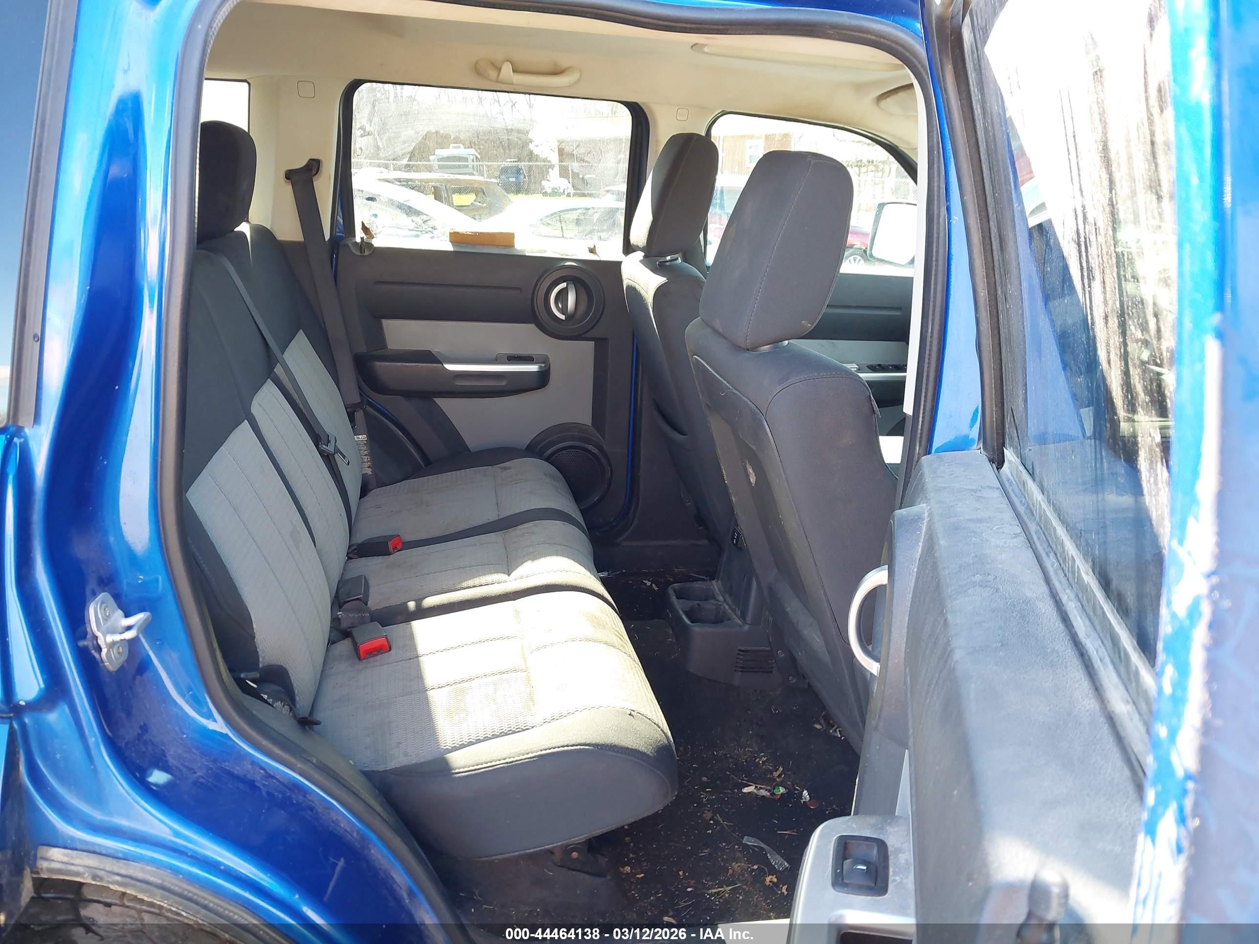 DODGE NITRO image 8