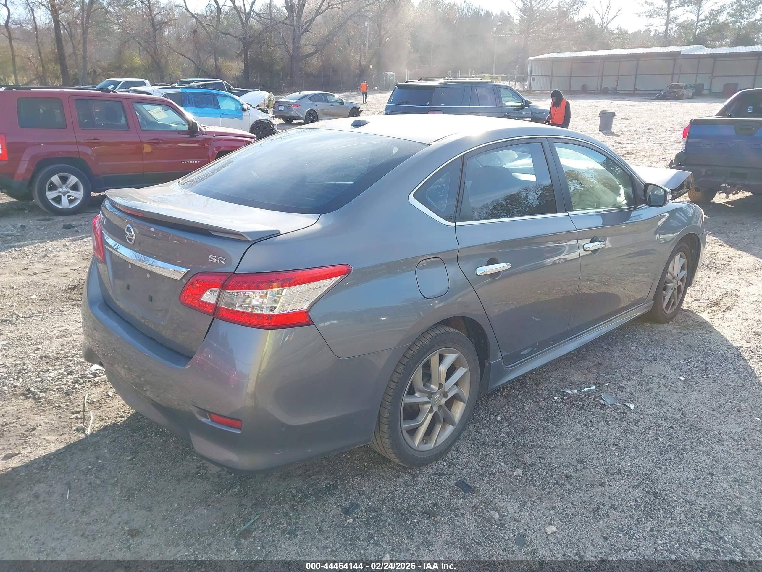 NISSAN SENTRA image 4