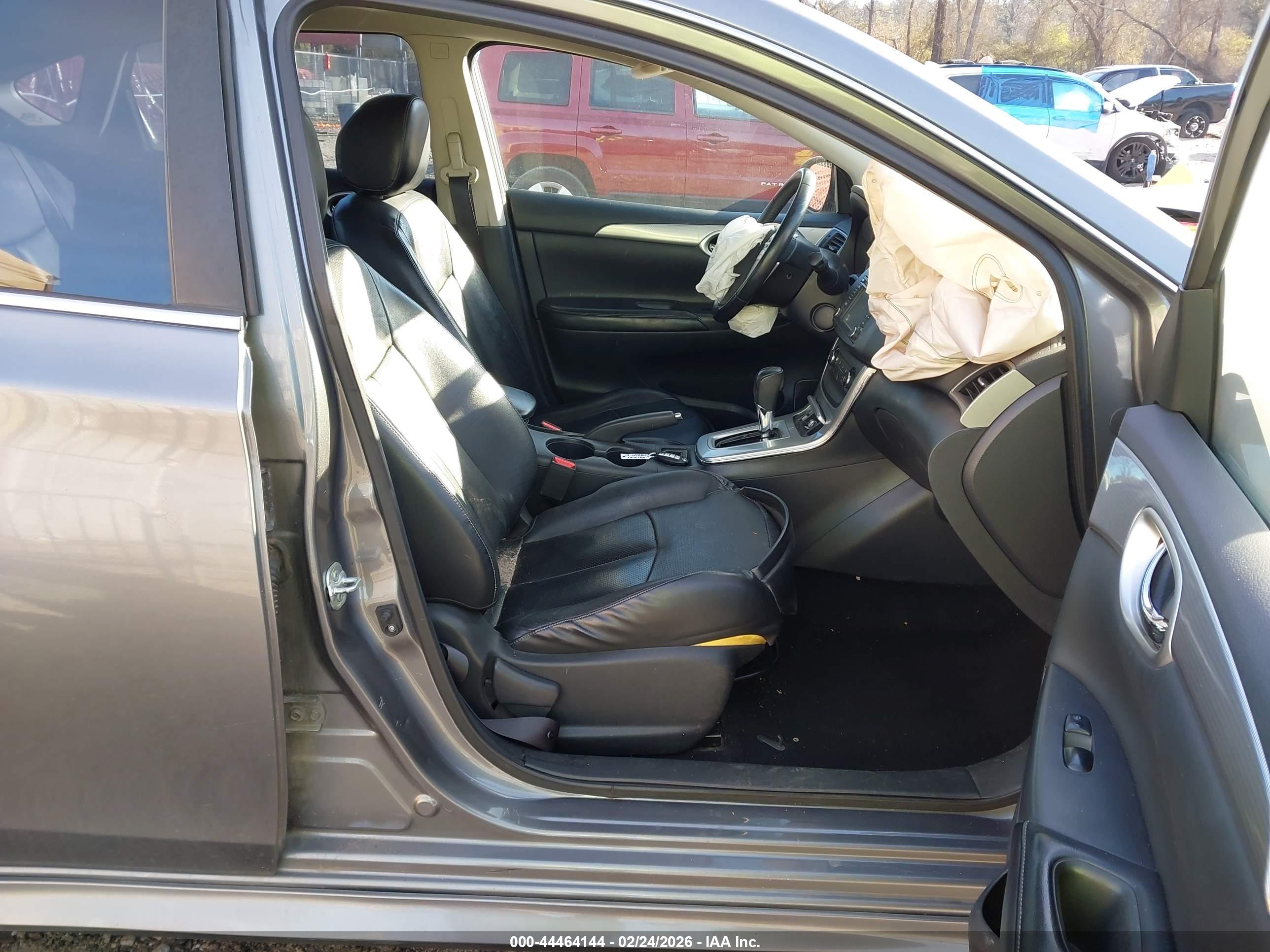 NISSAN SENTRA image 5