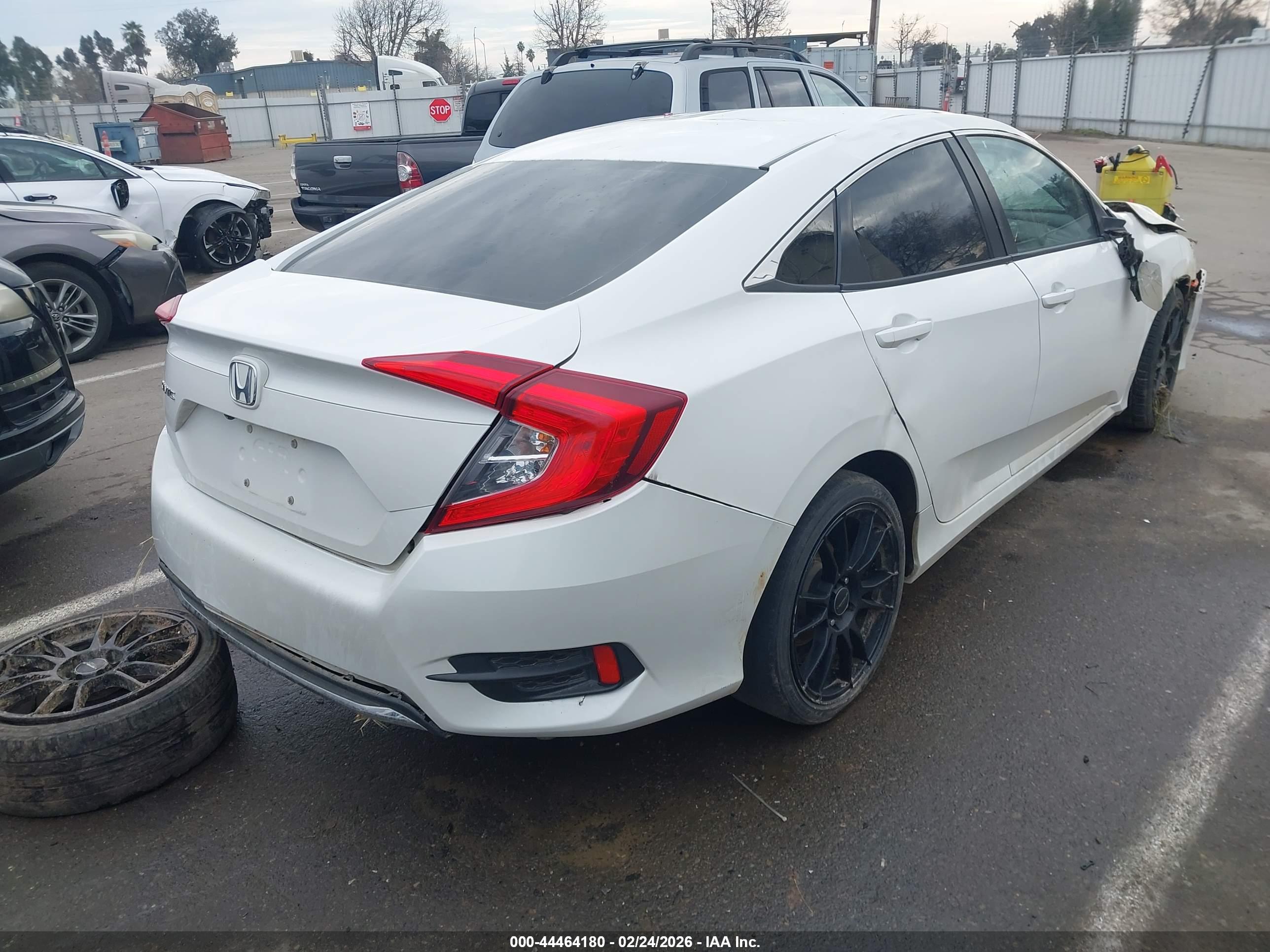 HONDA CIVIC image 4