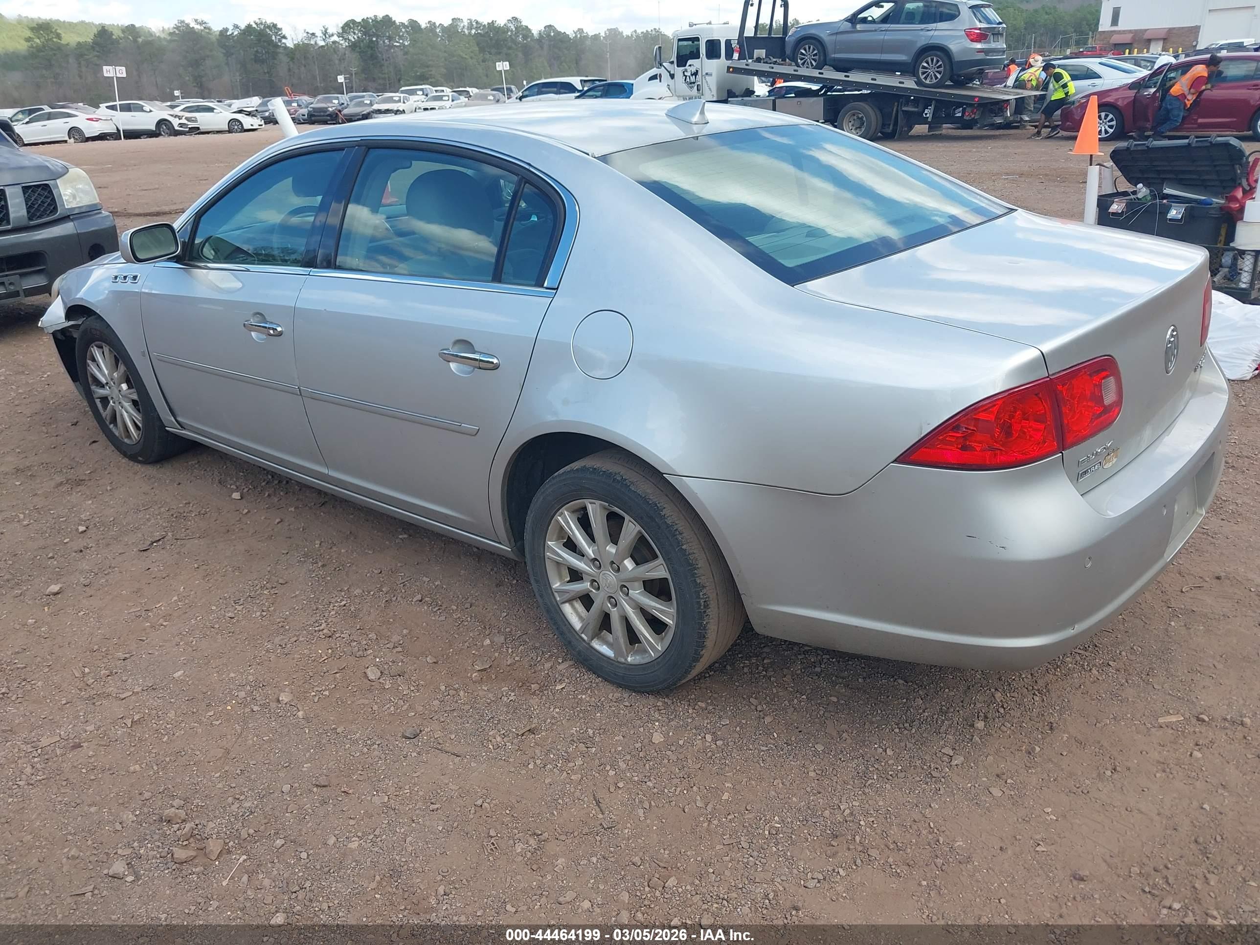 BUICK LUCERNE image 3