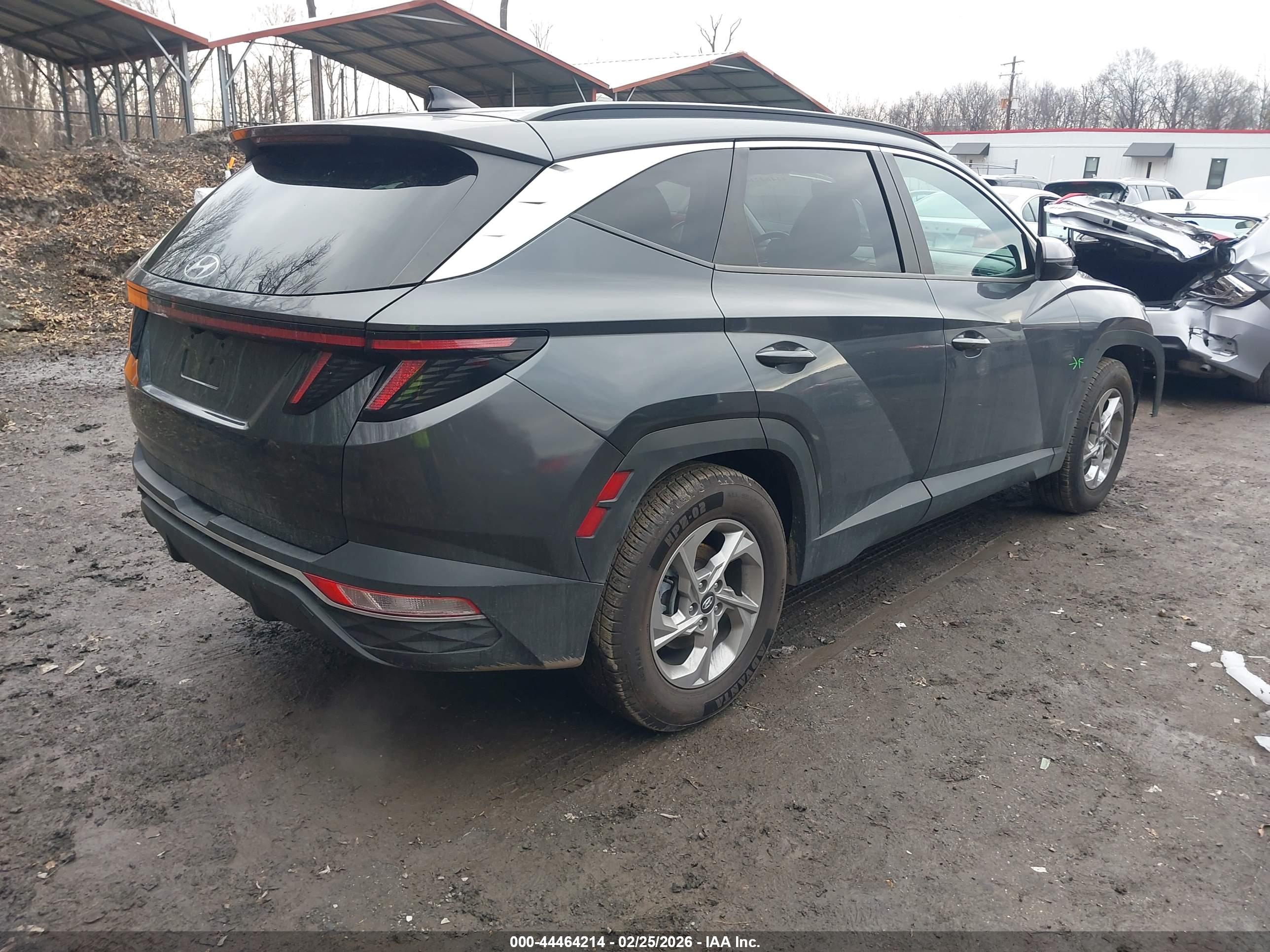 HYUNDAI TUCSON image 4