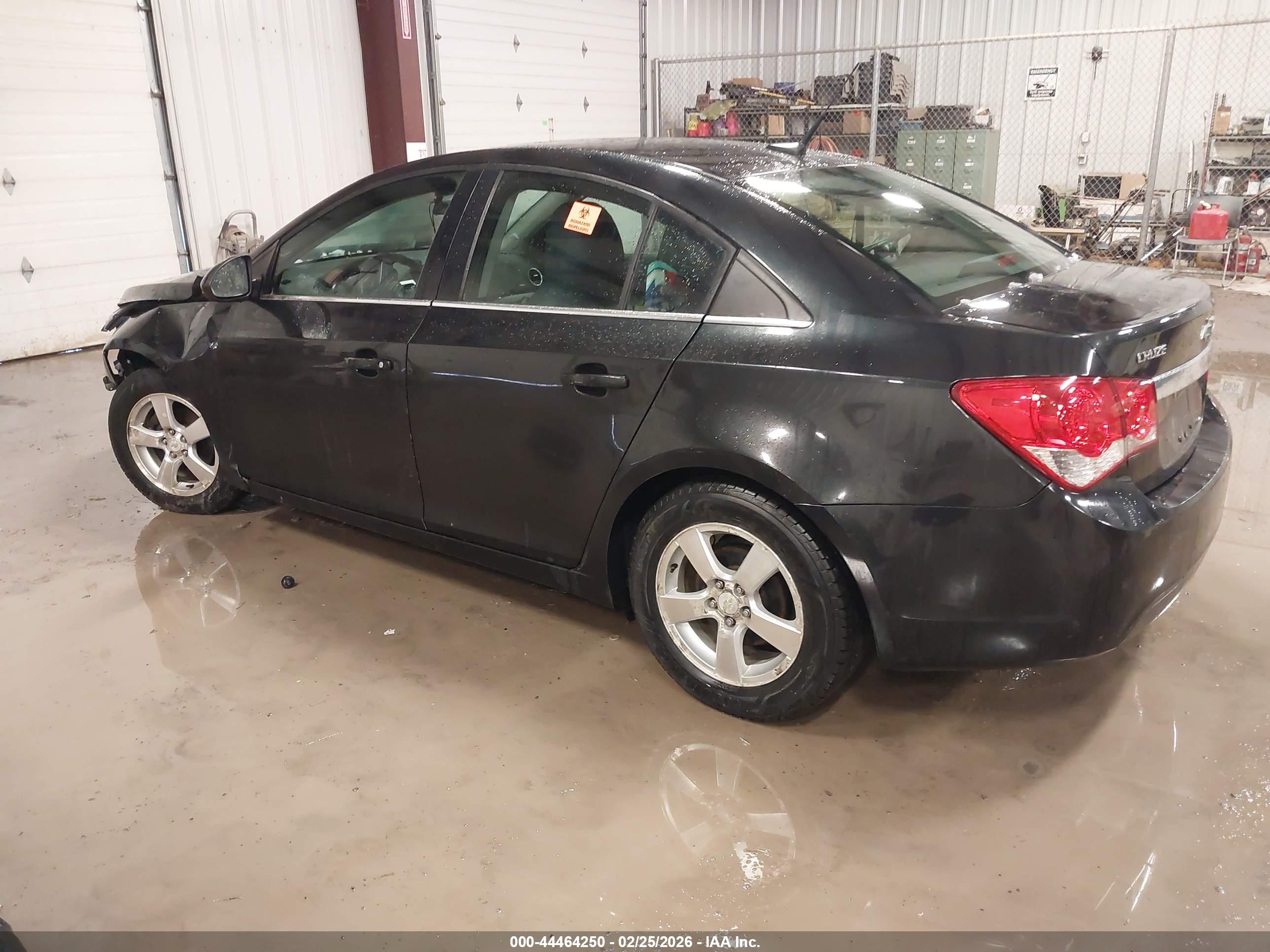 CHEVROLET CRUZE image 3